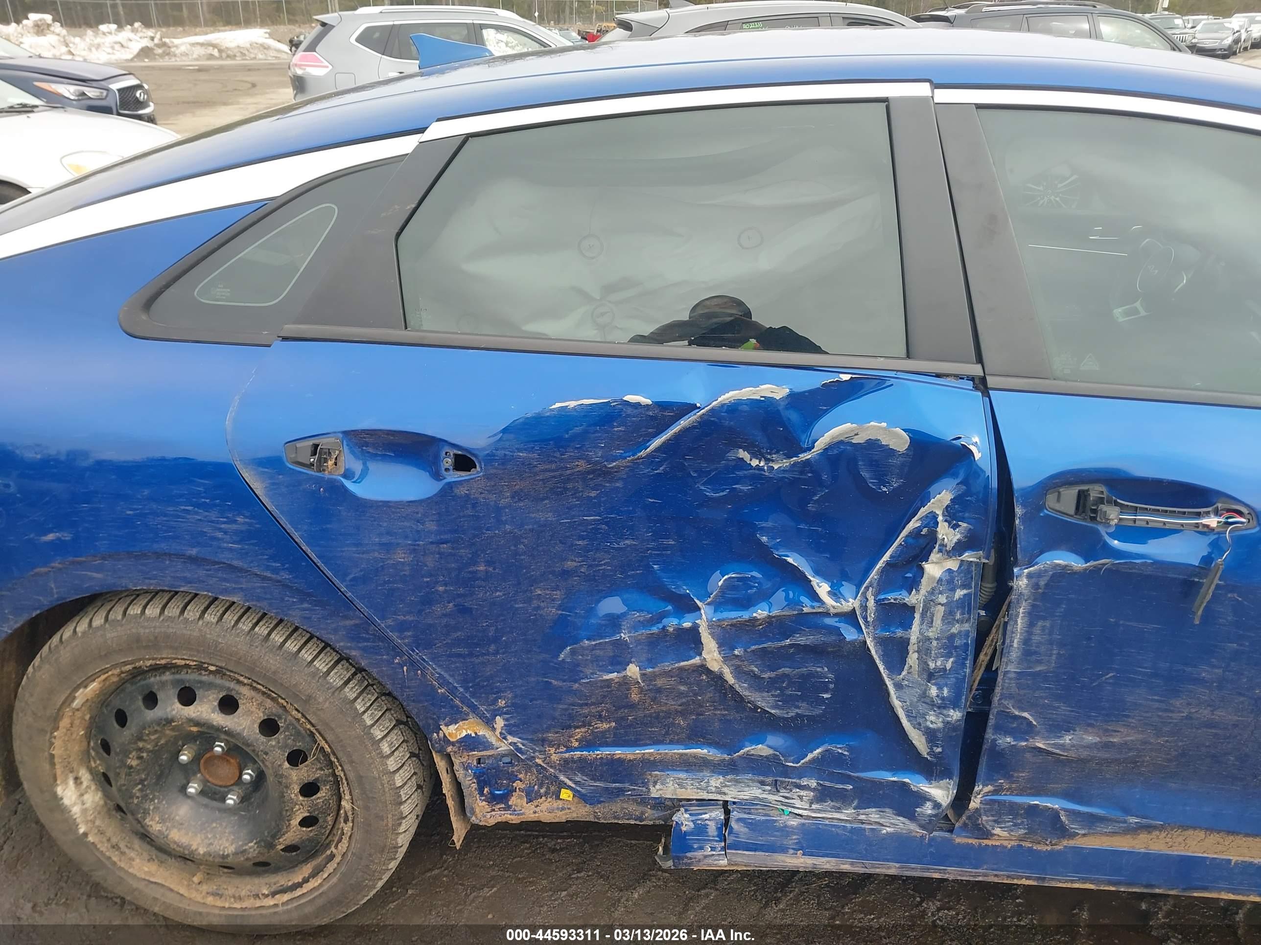 KIA K5 image 6