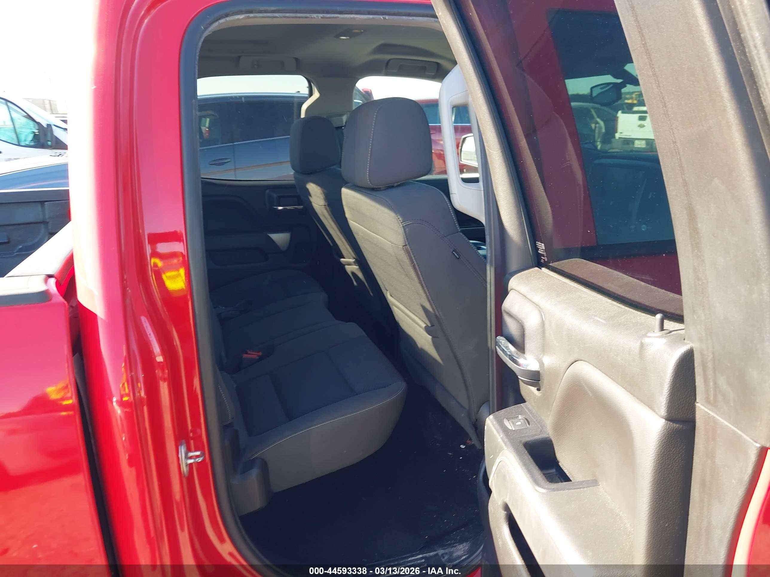 CHEVROLET SILVERADO image 8