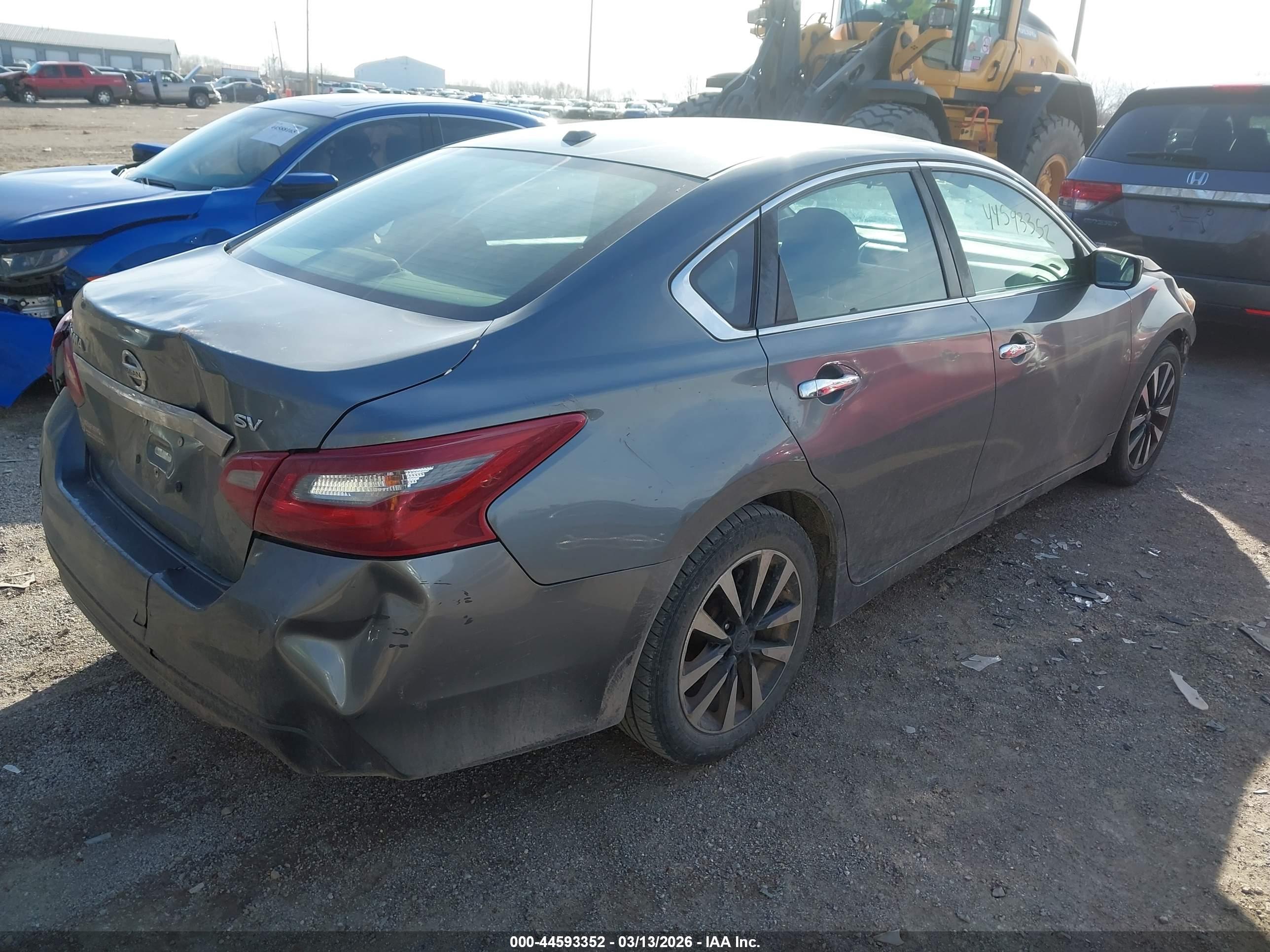 NISSAN ALTIMA image 4
