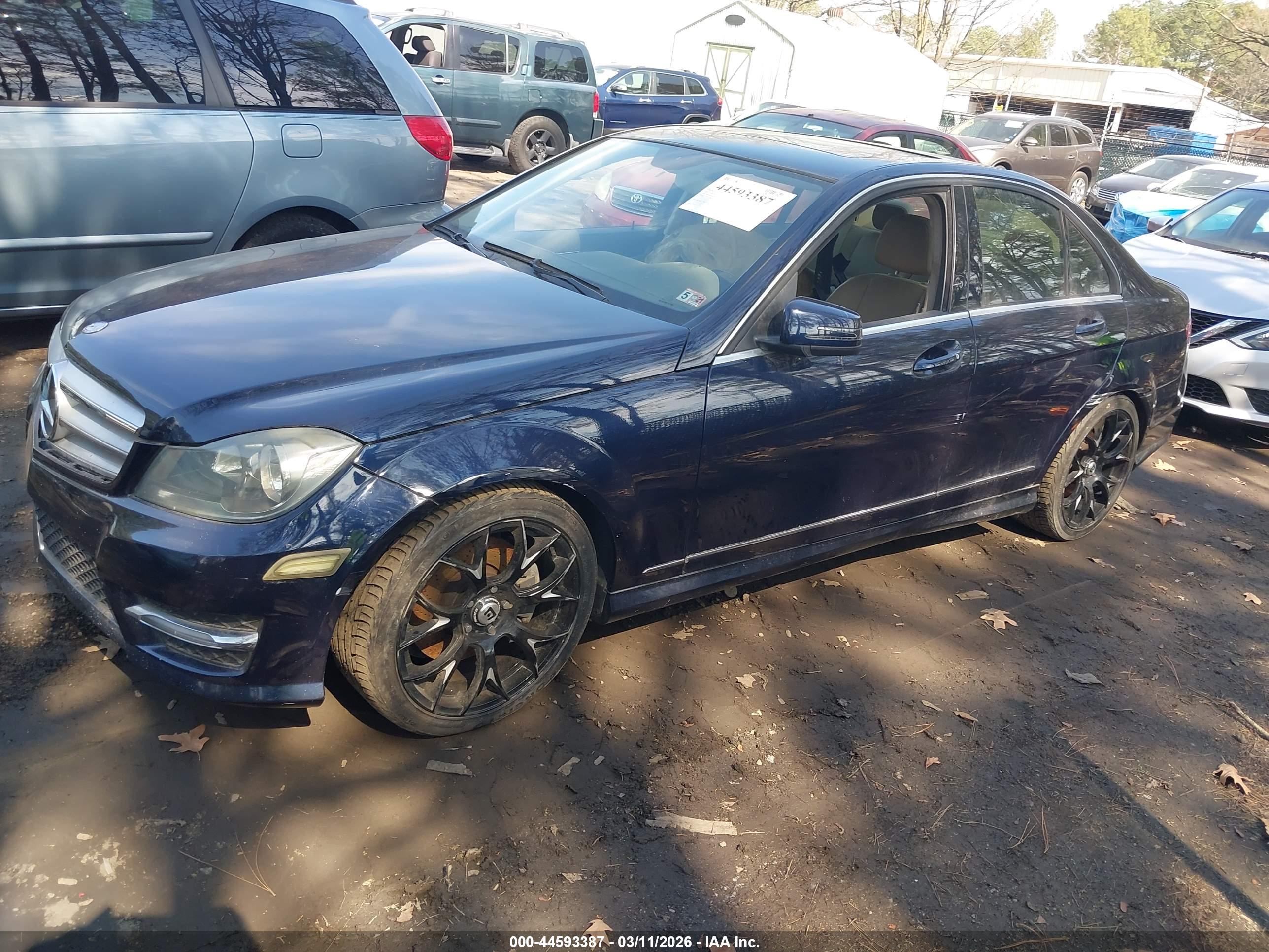 MERCEDES-BENZ C image 2