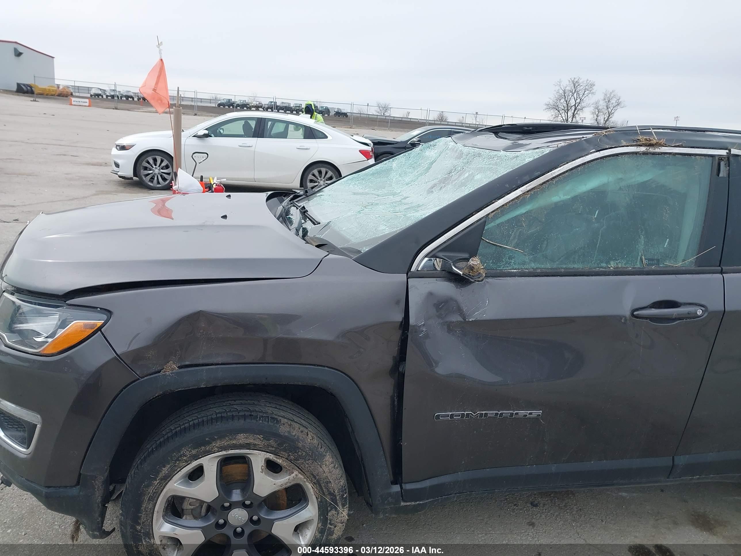 JEEP COMPASS image 6