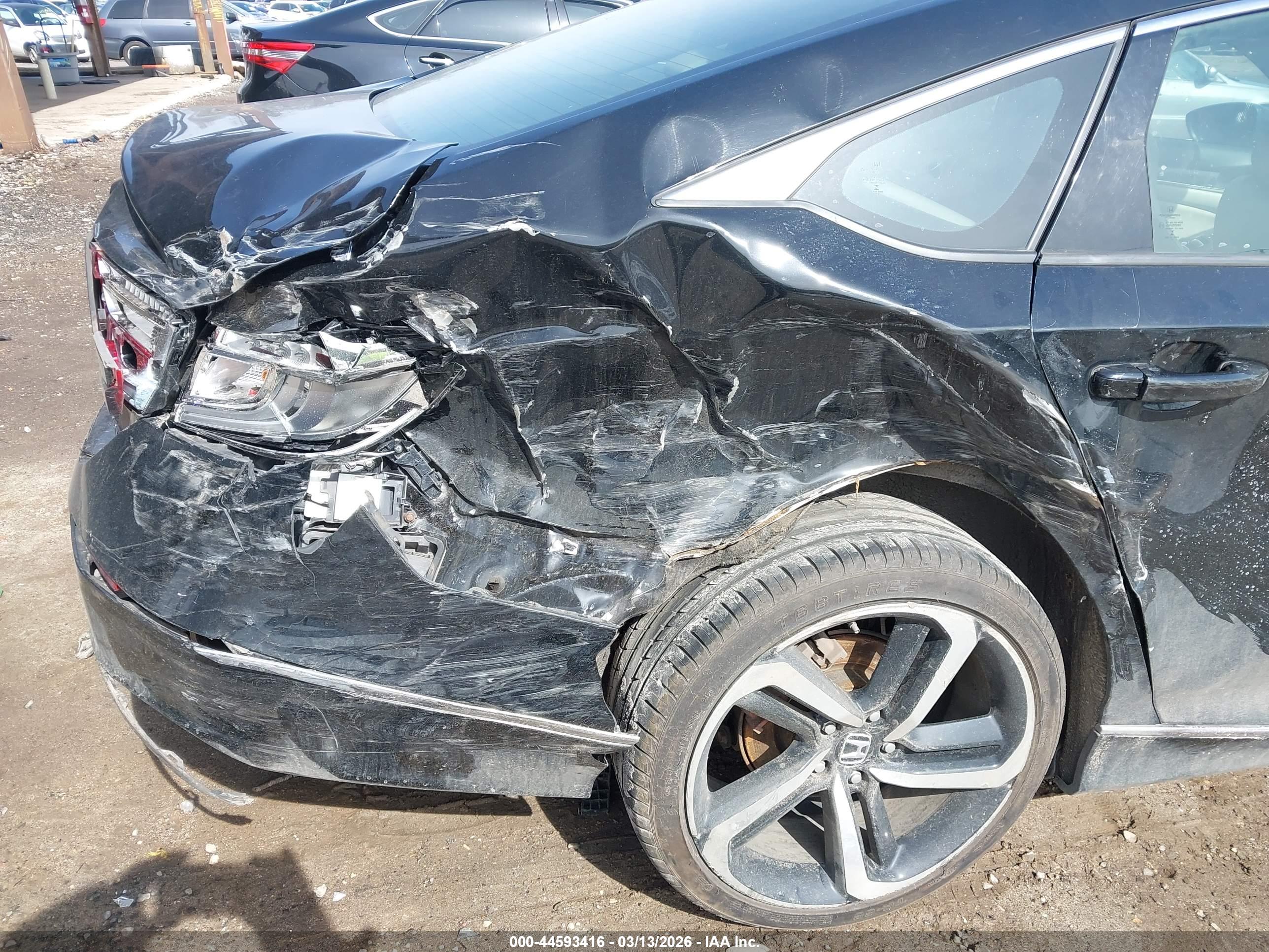 HONDA ACCORD image 6