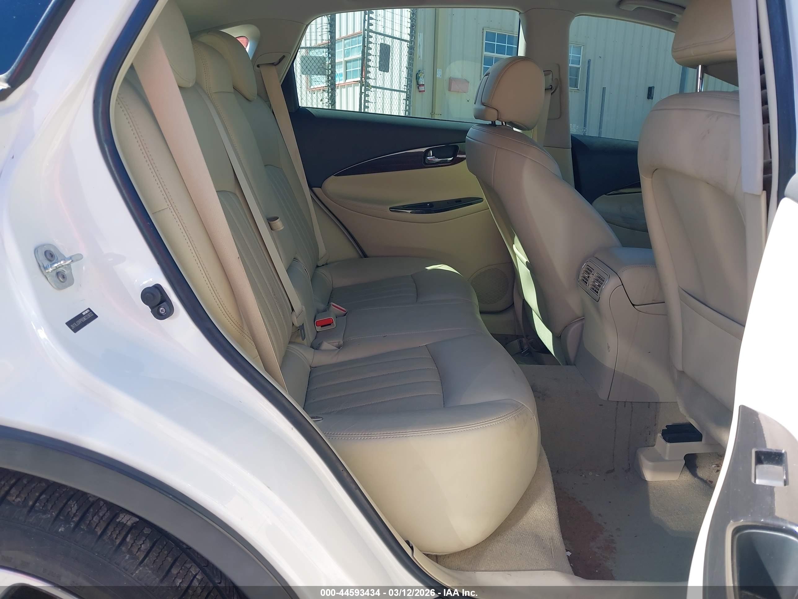 INFINITI QX50 image 8
