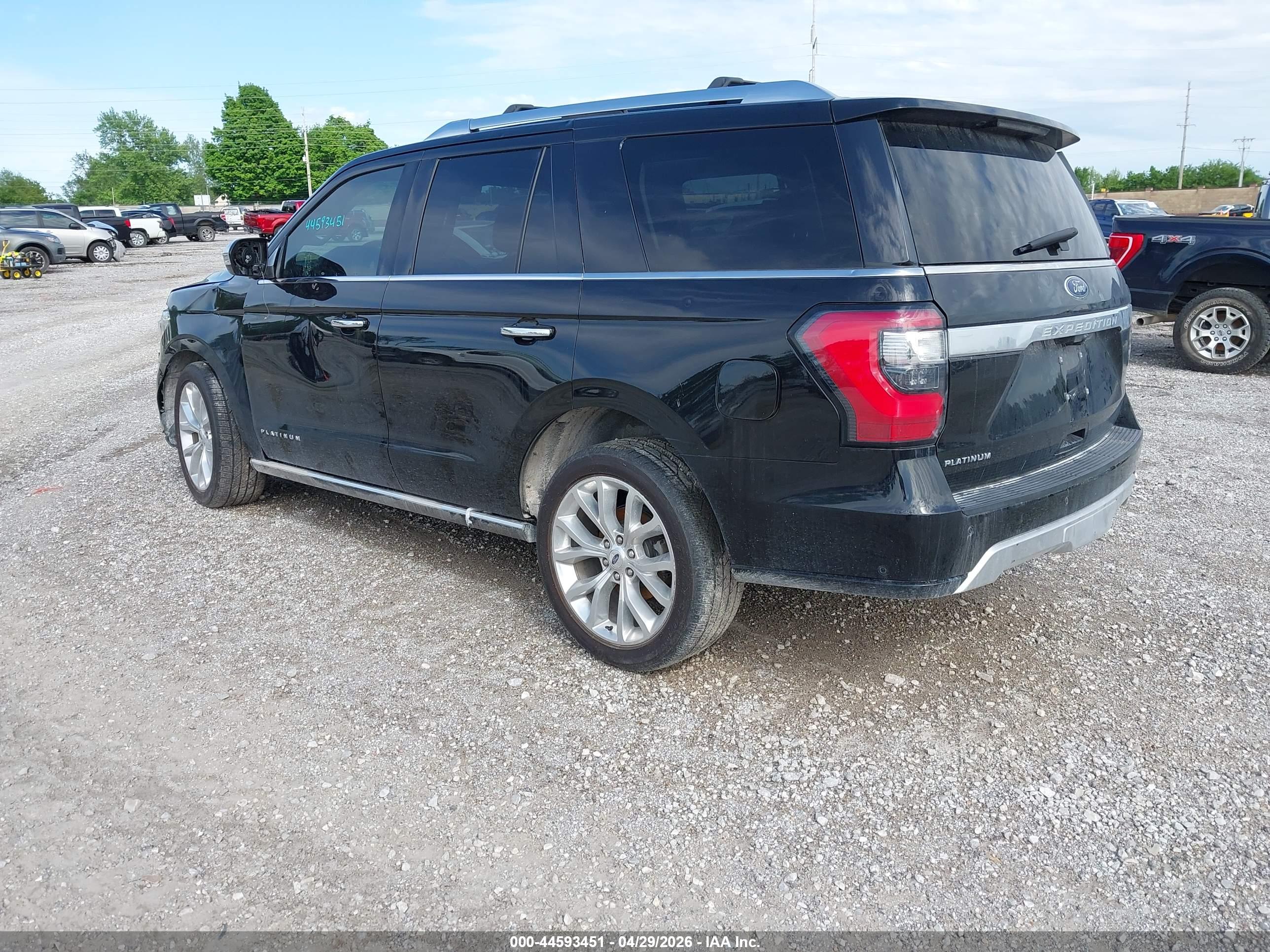 FORD EXPEDITION image 3