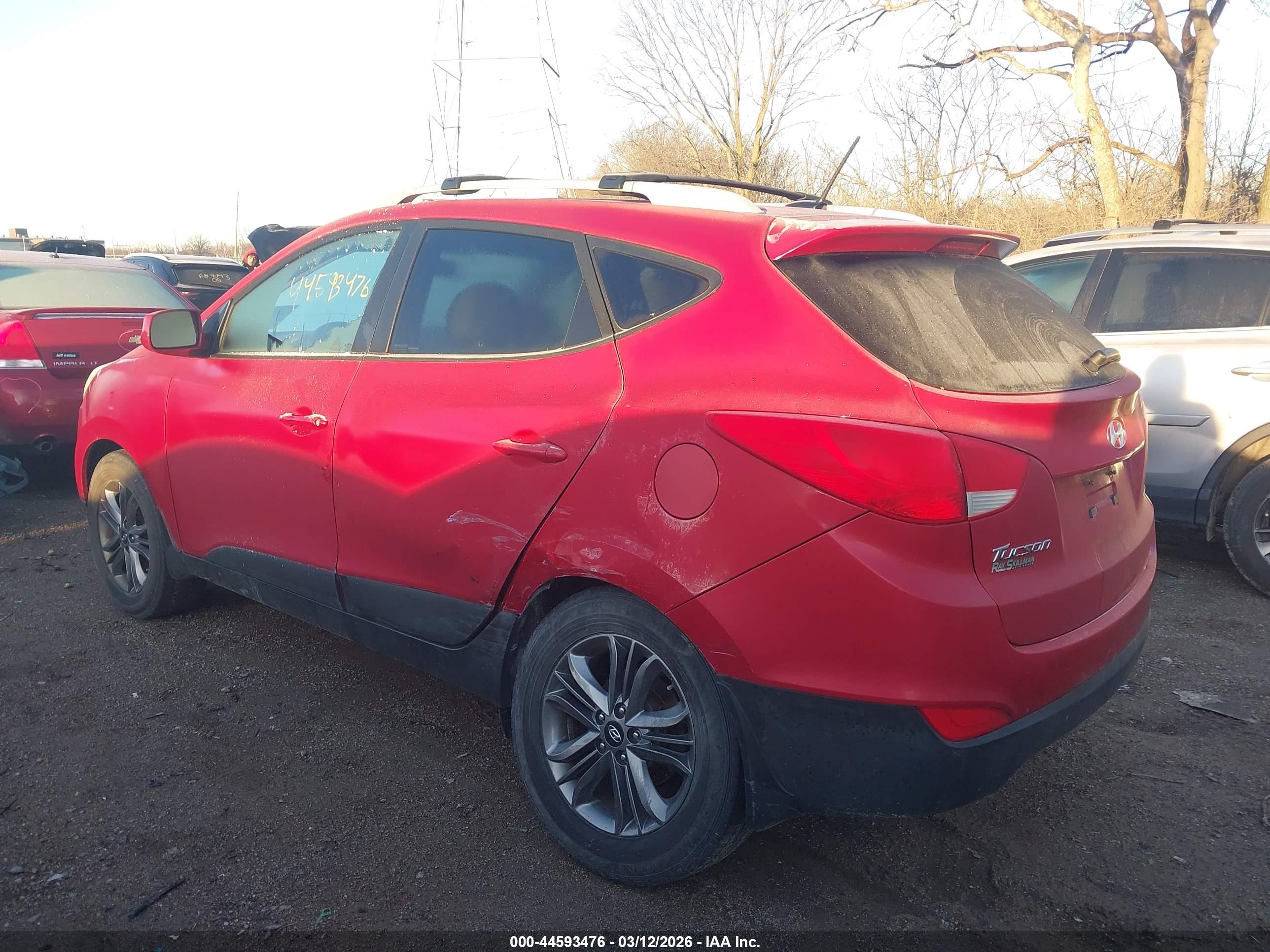 HYUNDAI TUCSON image 3