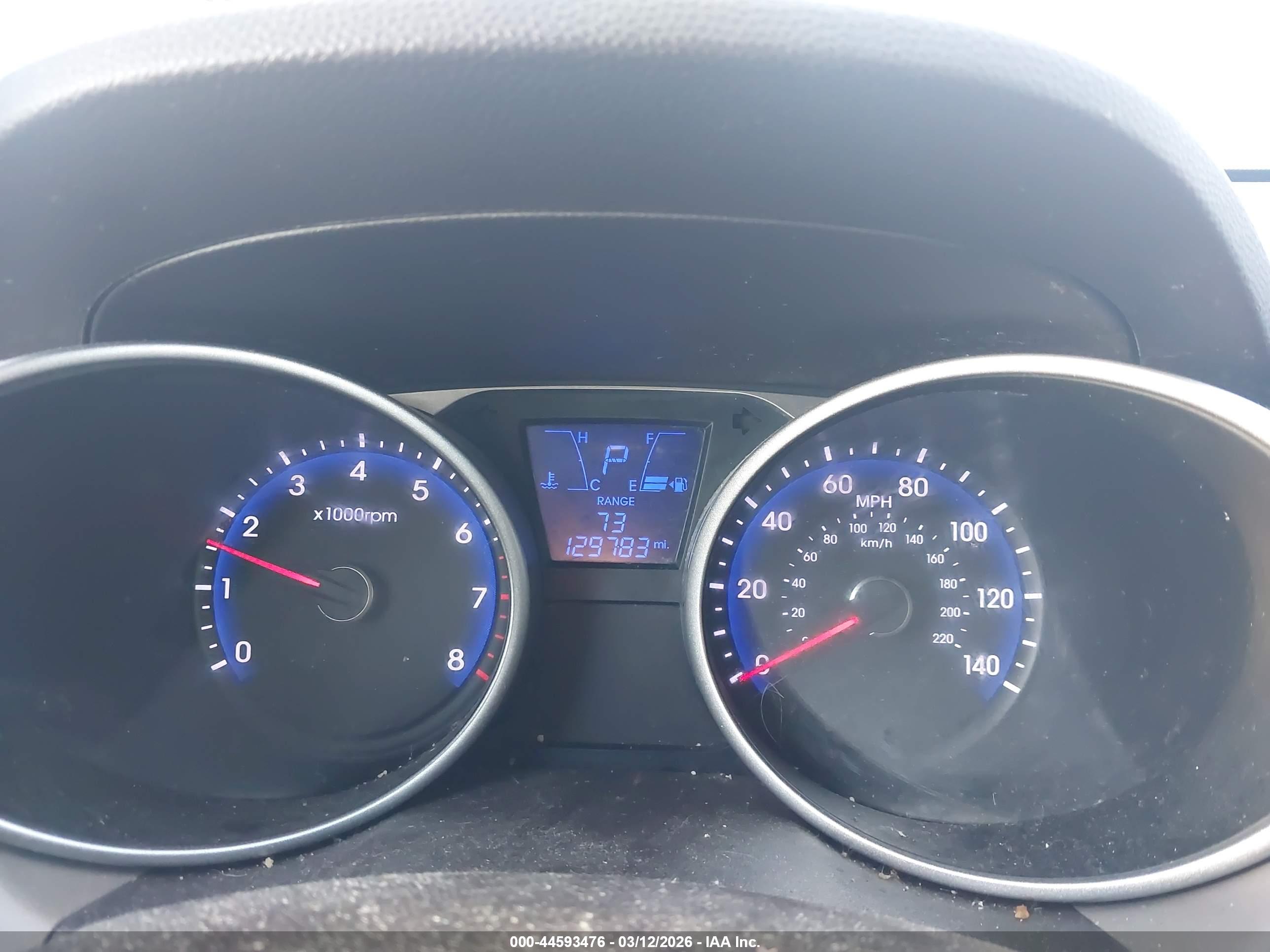 HYUNDAI TUCSON image 7