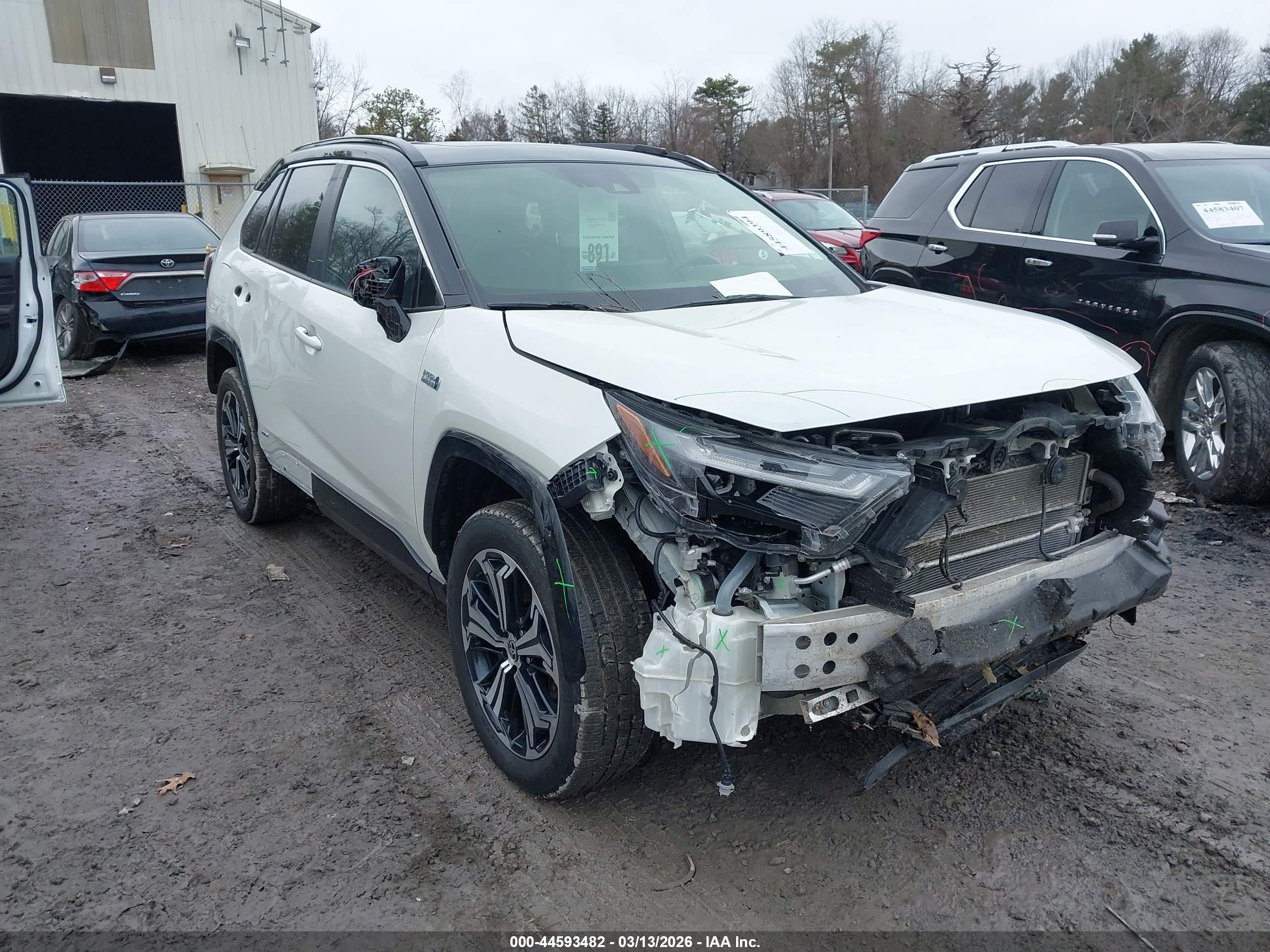 TOYOTA RAV4 image 6