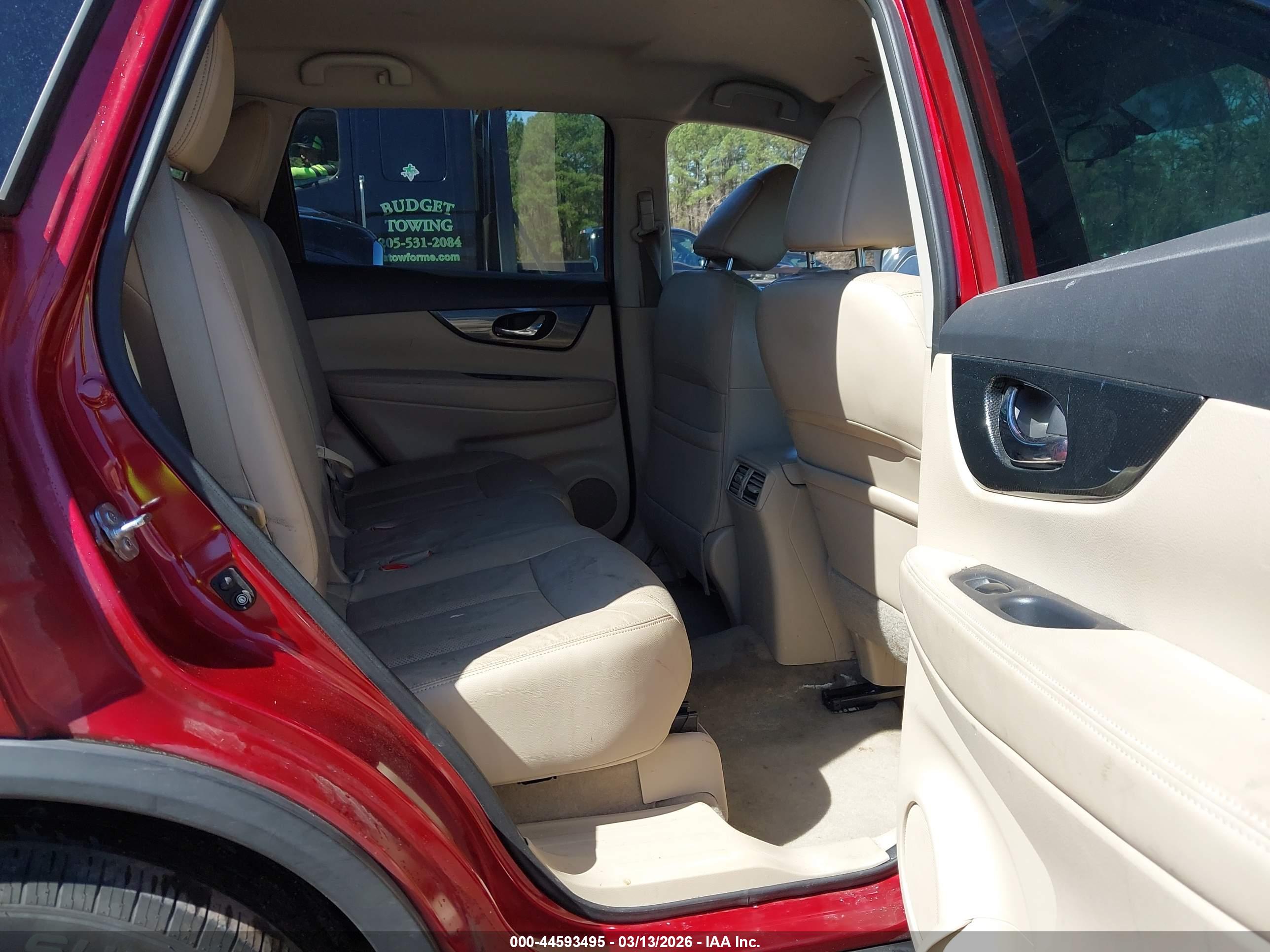 NISSAN ROGUE image 8