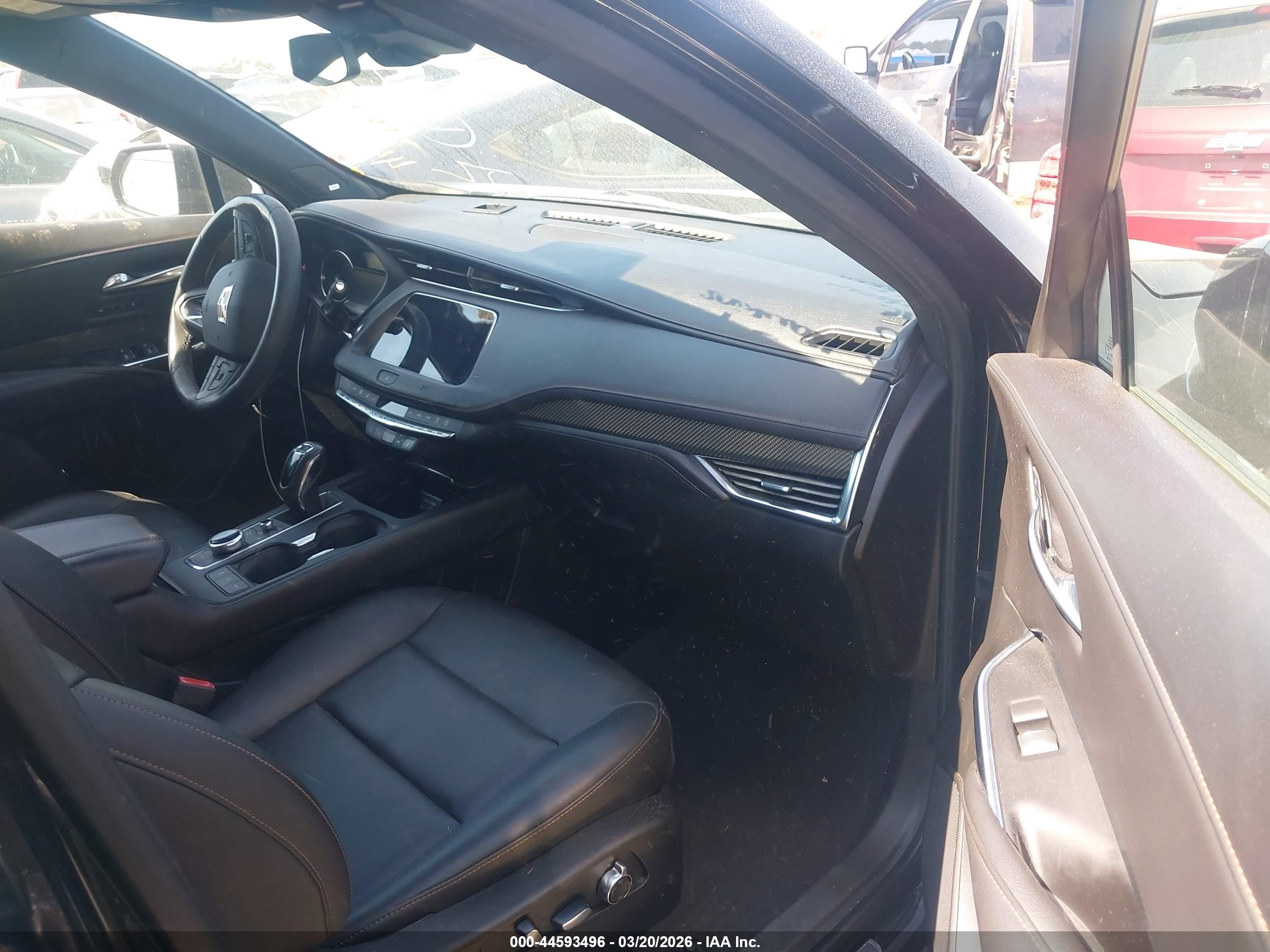 CADILLAC XT4 image 5