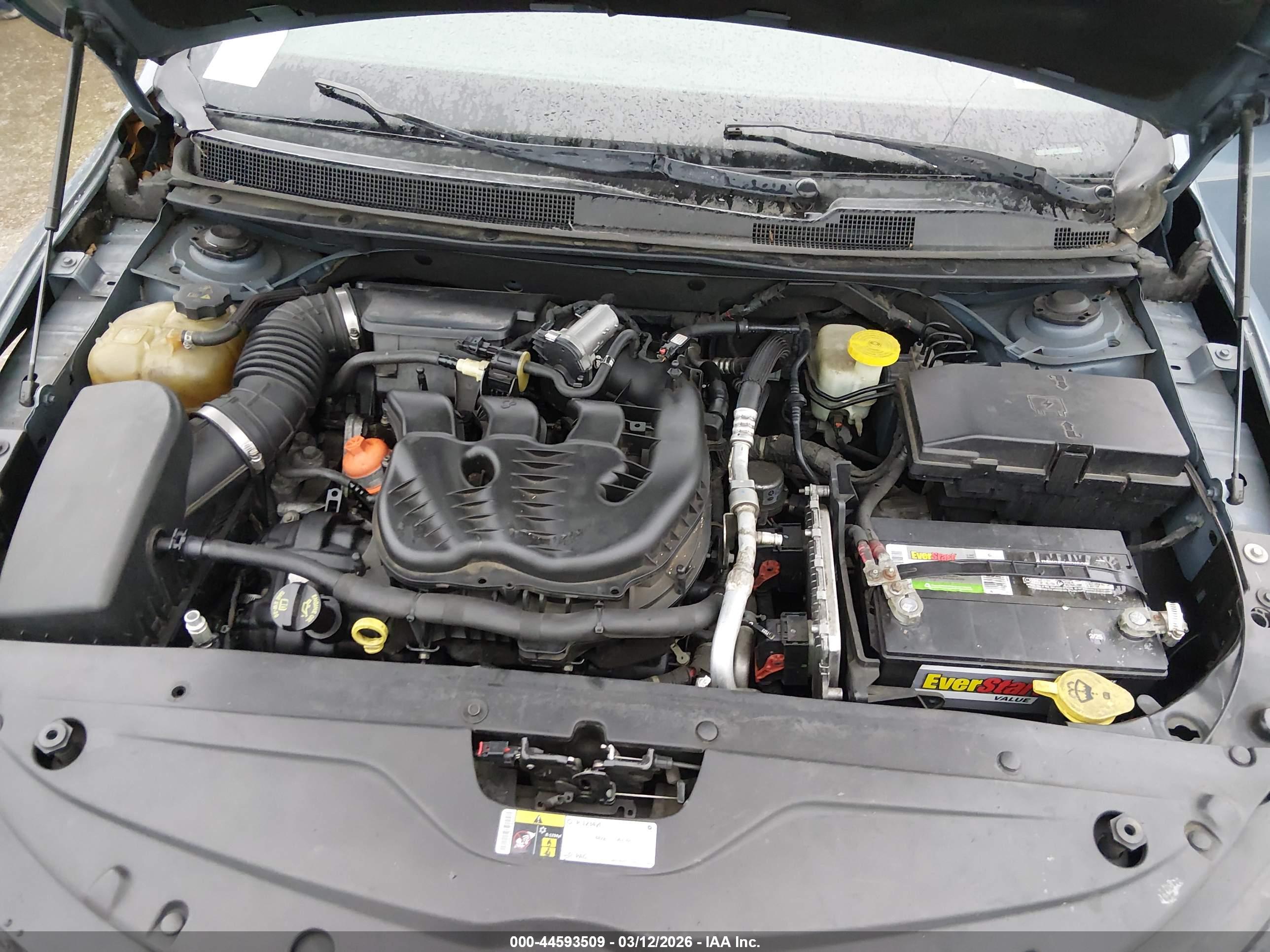 CHRYSLER 200 image 10
