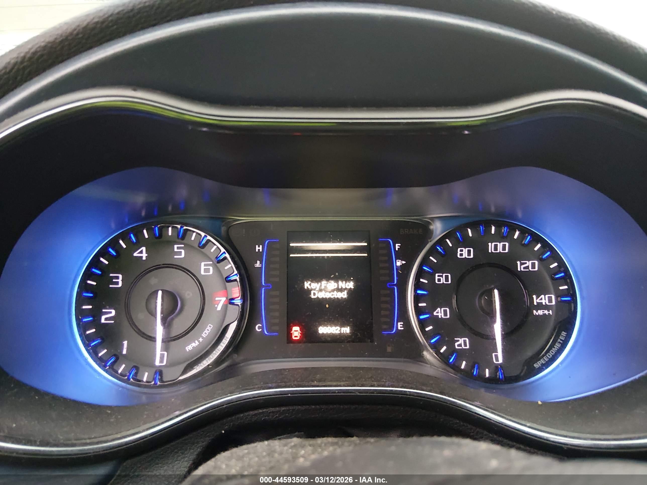 CHRYSLER 200 image 7