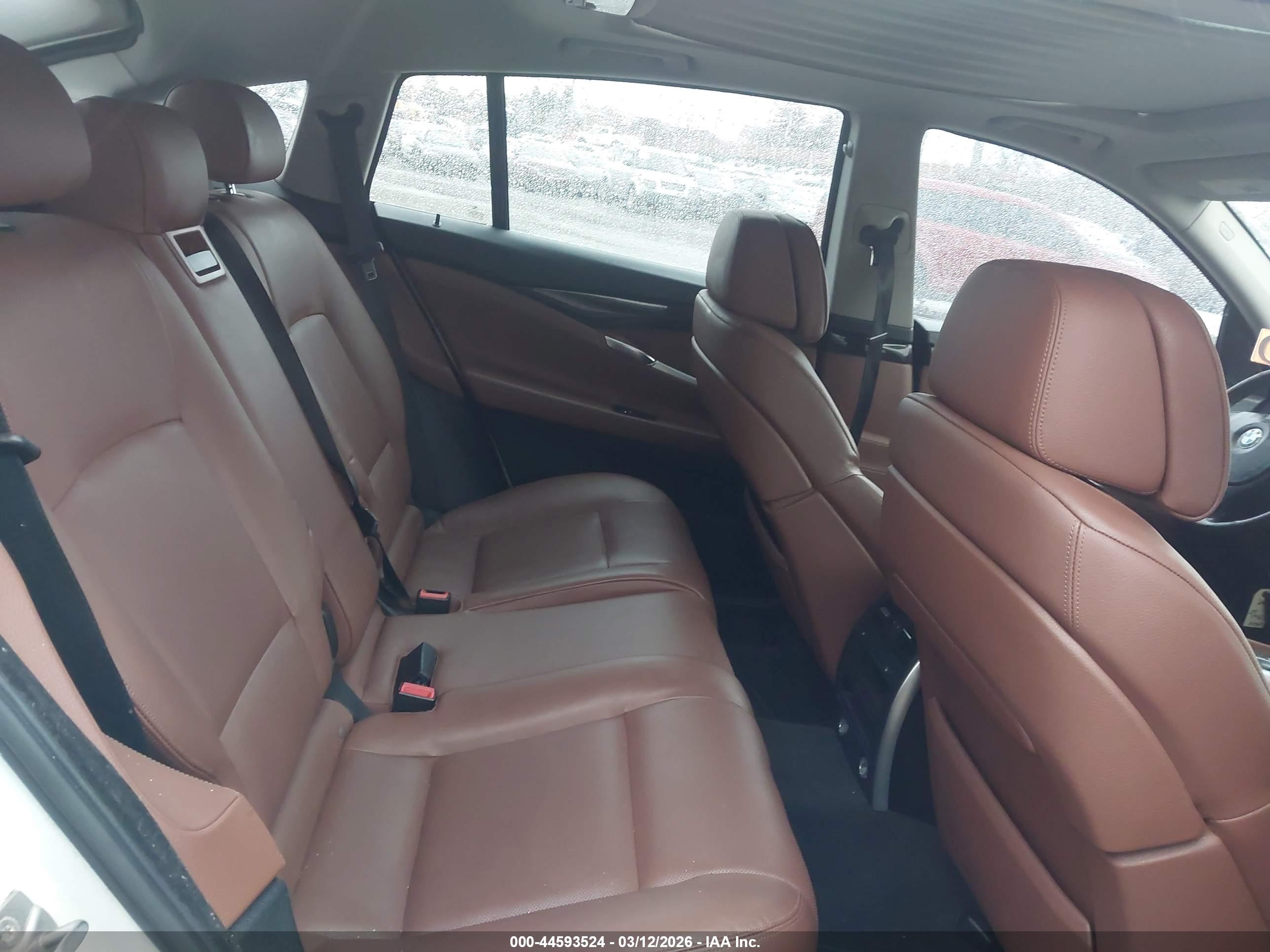 BMW 535I image 8