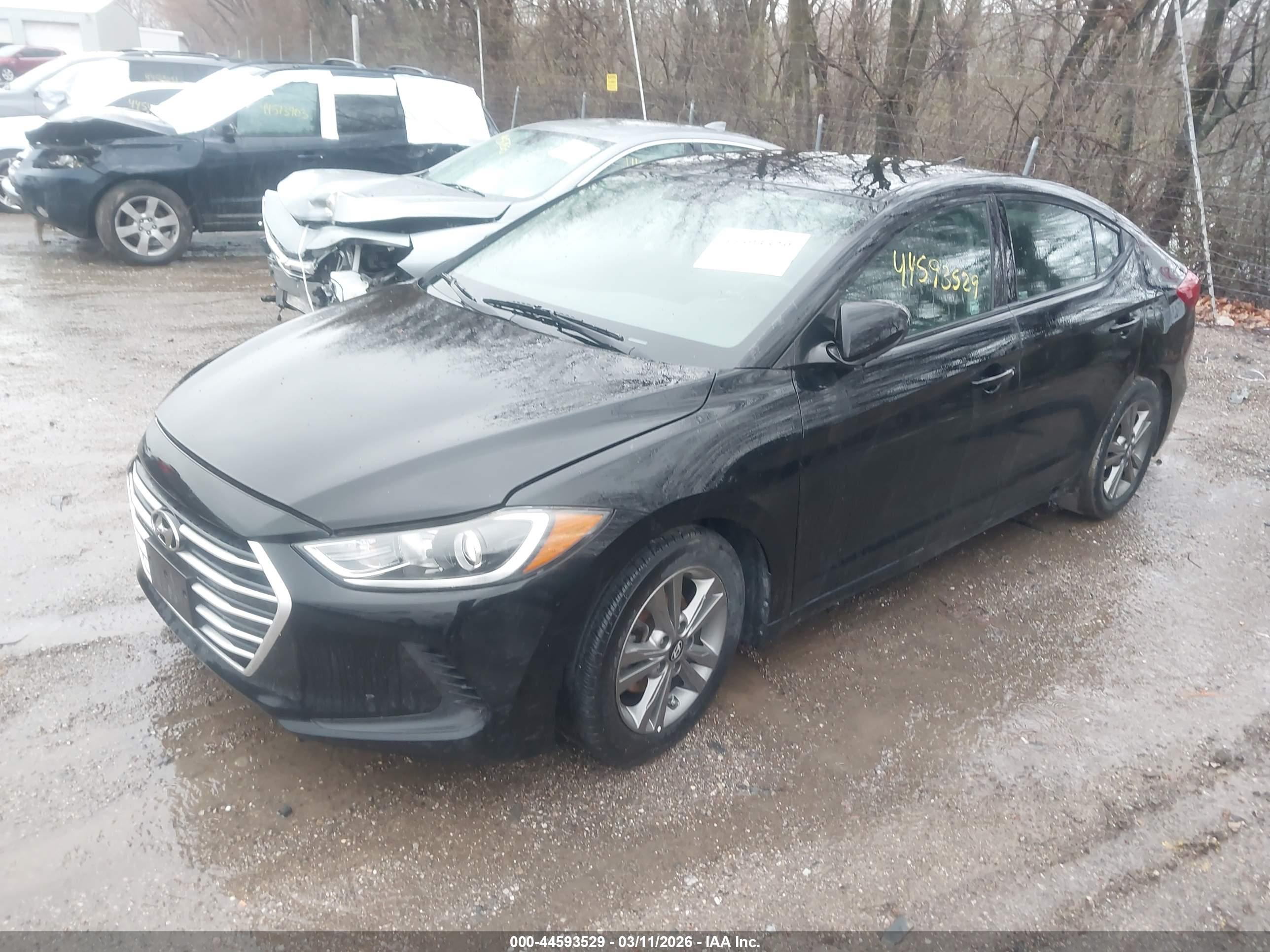 HYUNDAI ELANTRA image 2