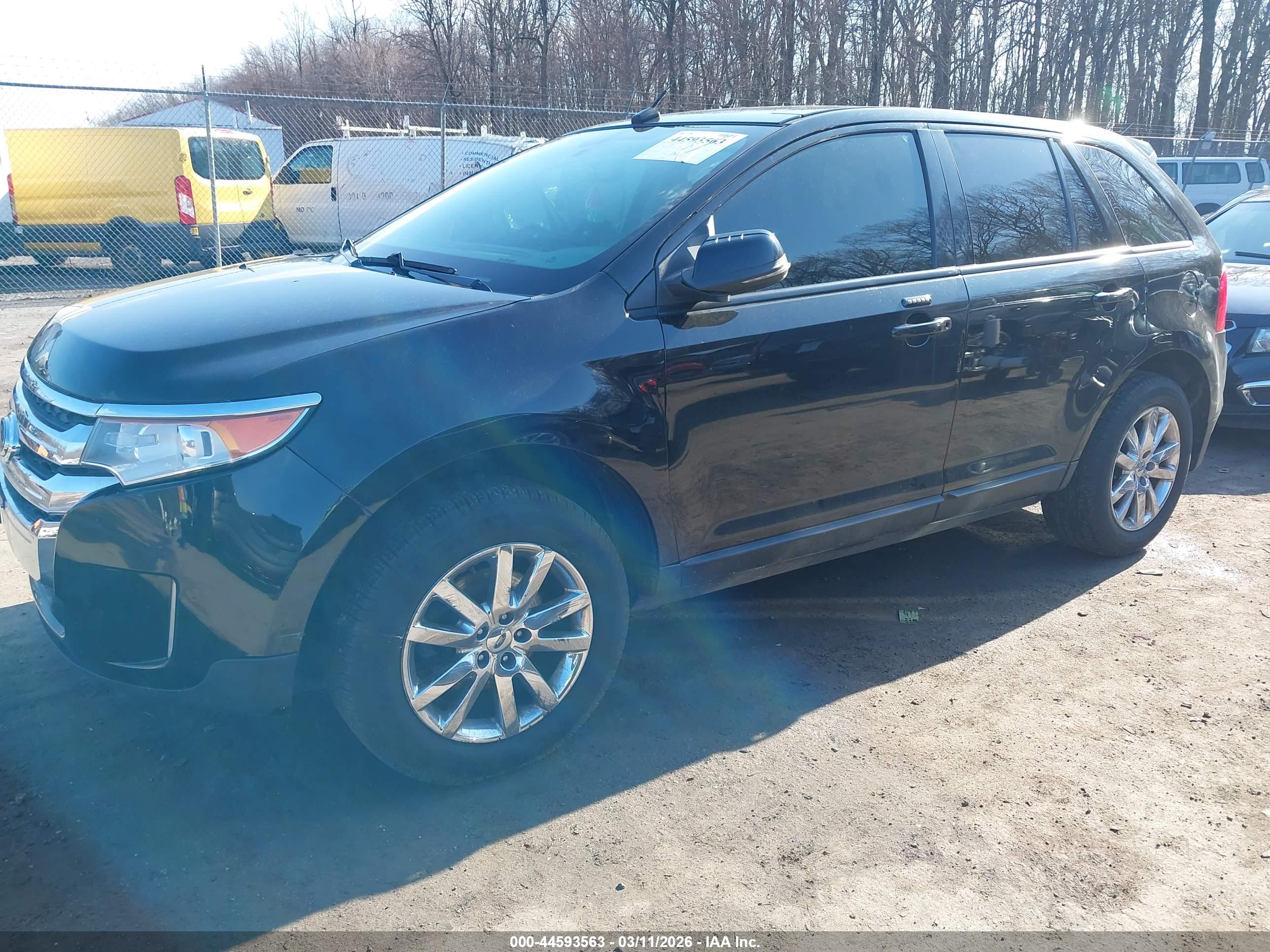 FORD EDGE image 2