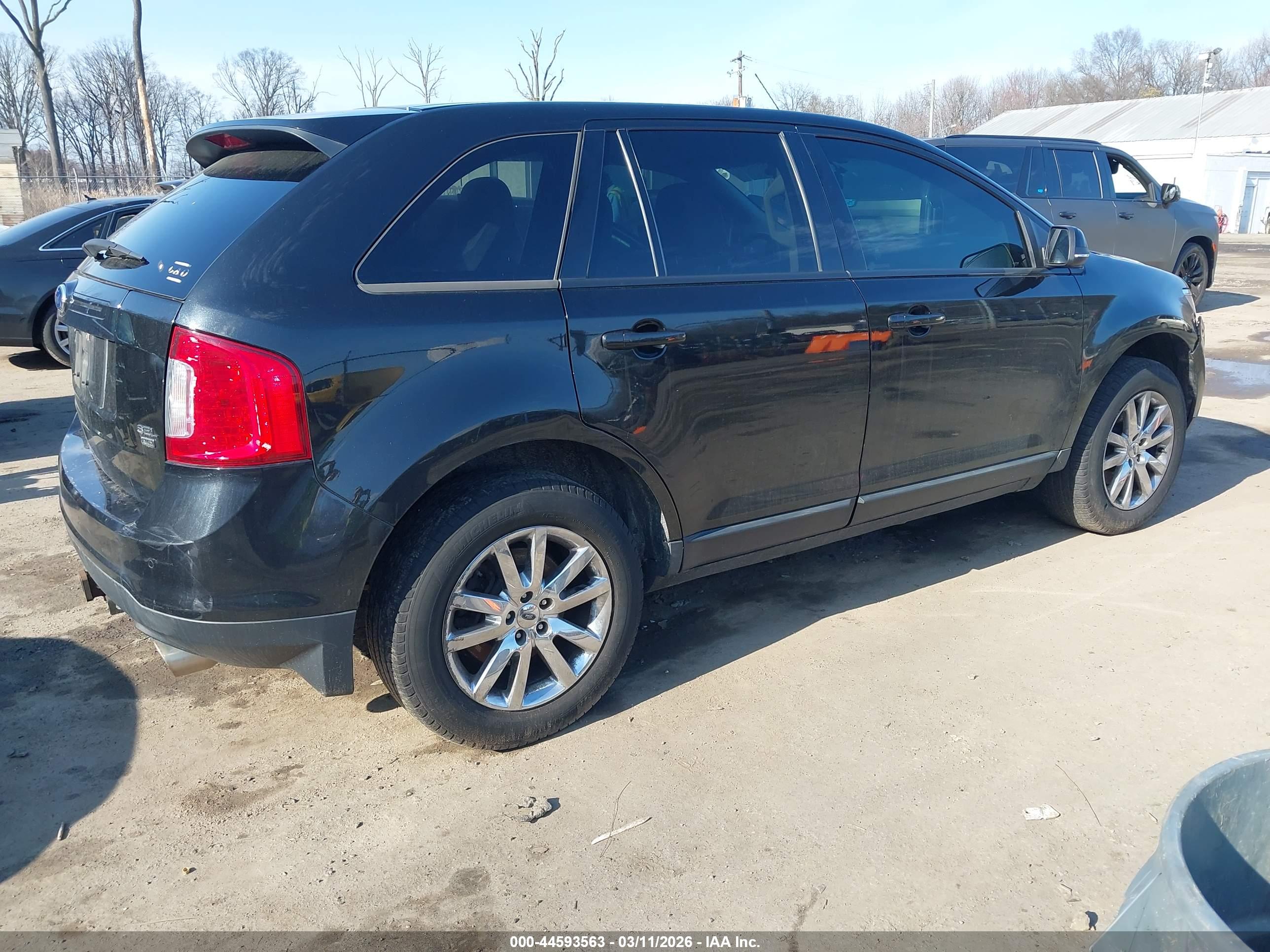 FORD EDGE image 4