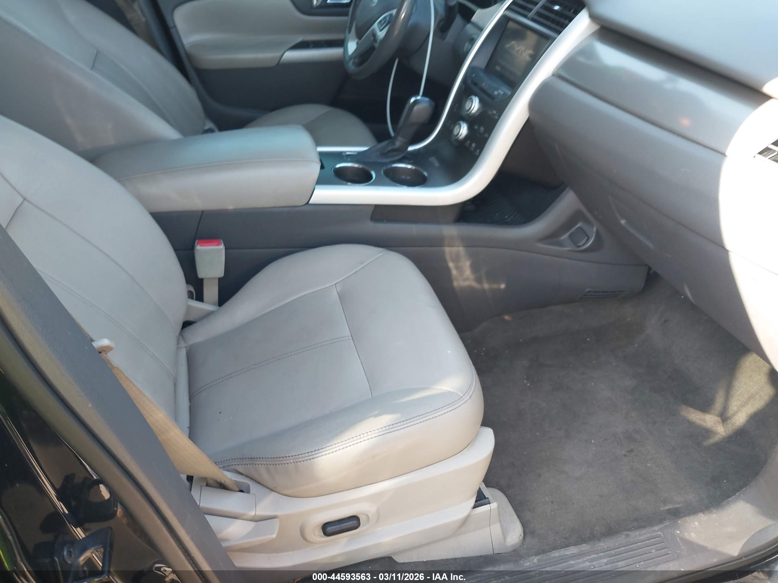 FORD EDGE image 5
