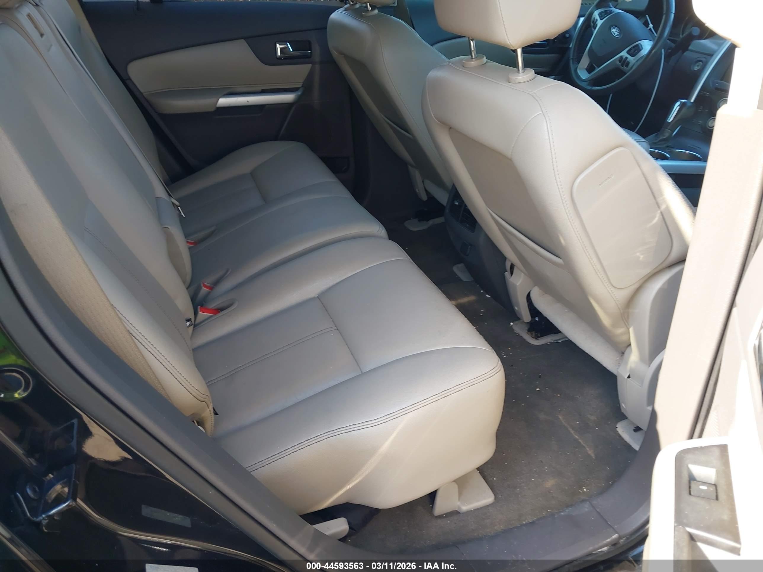 FORD EDGE image 8