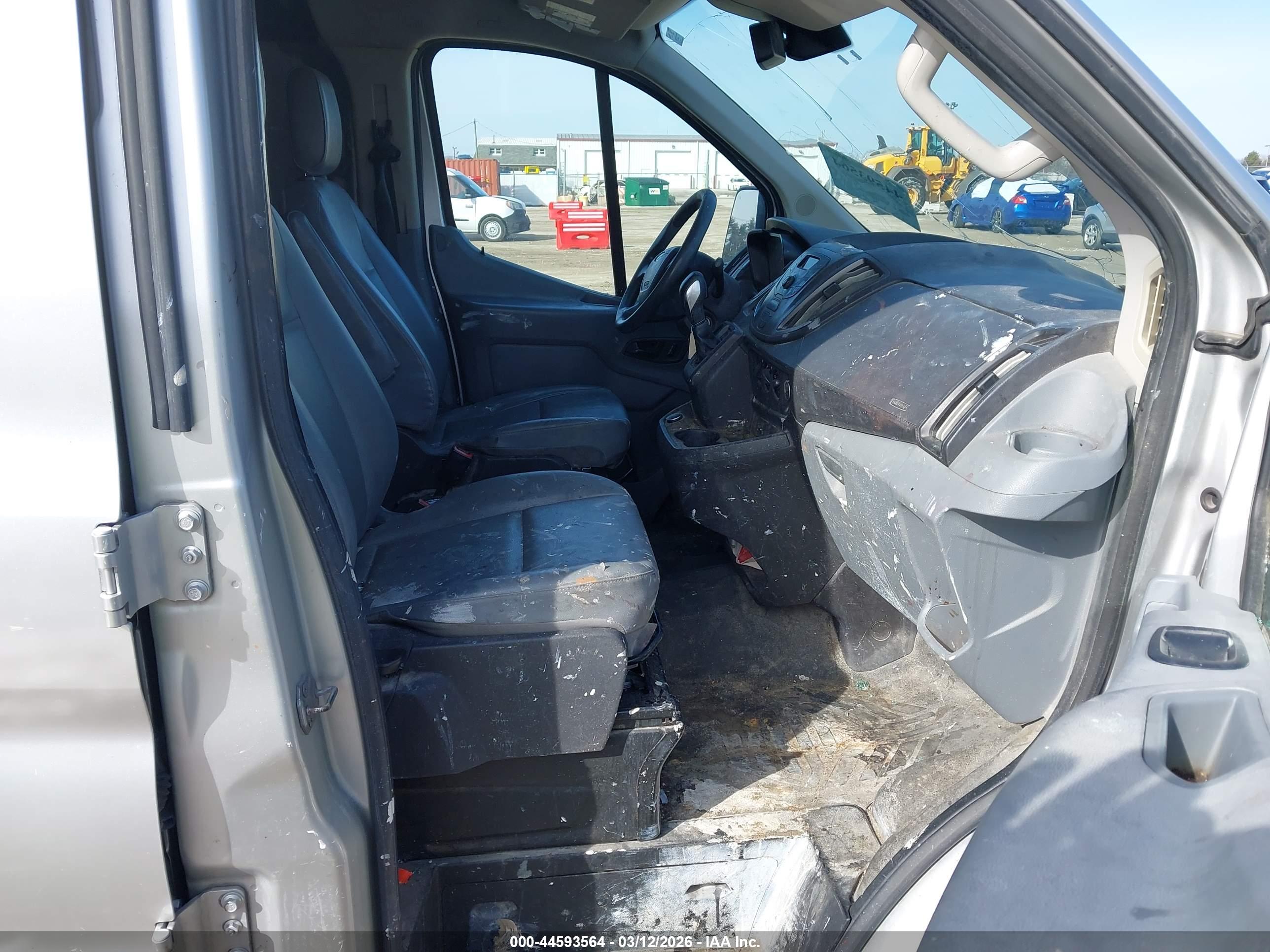 FORD TRANSIT-250 image 5