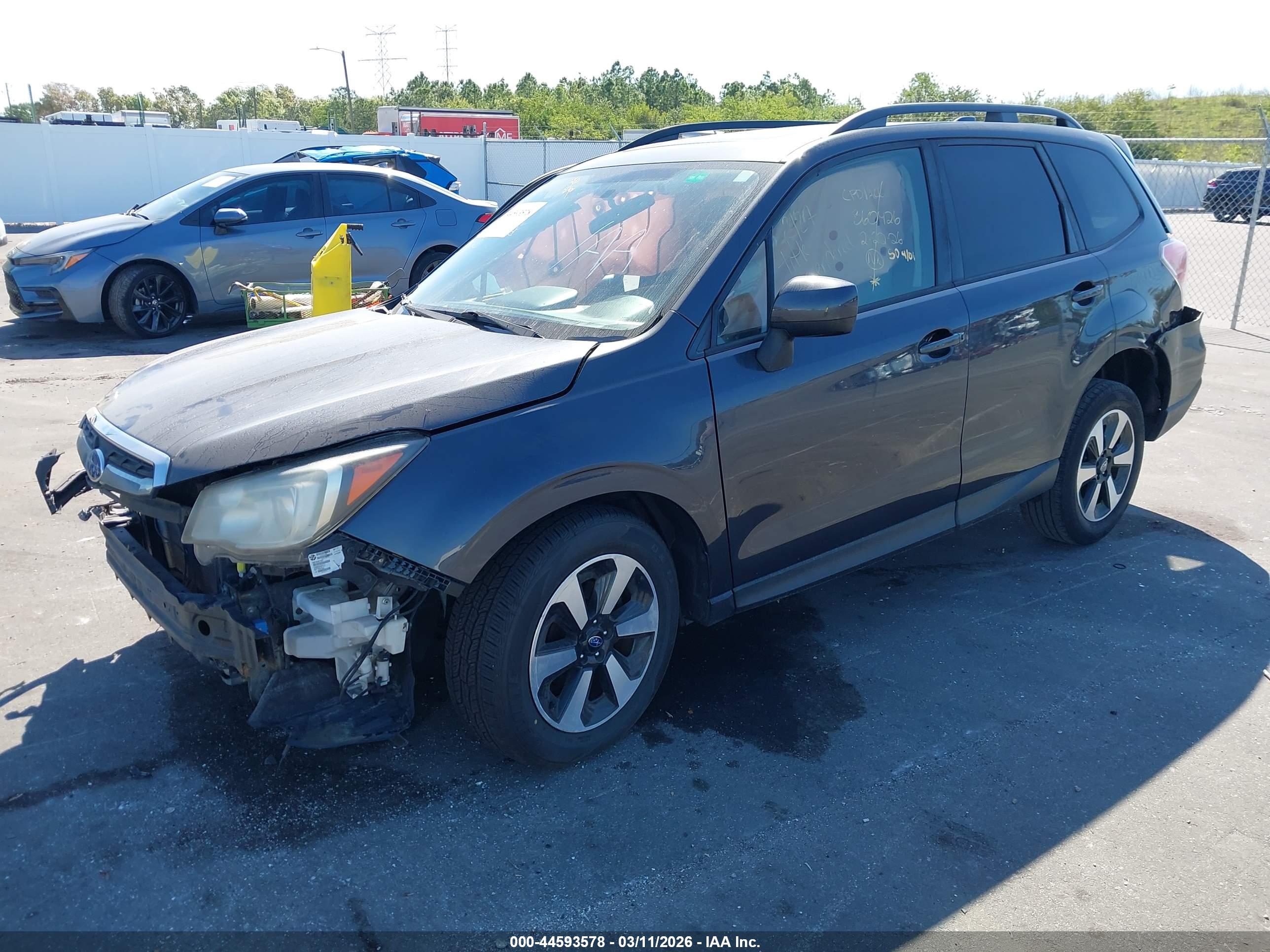 SUBARU FORESTER image 2