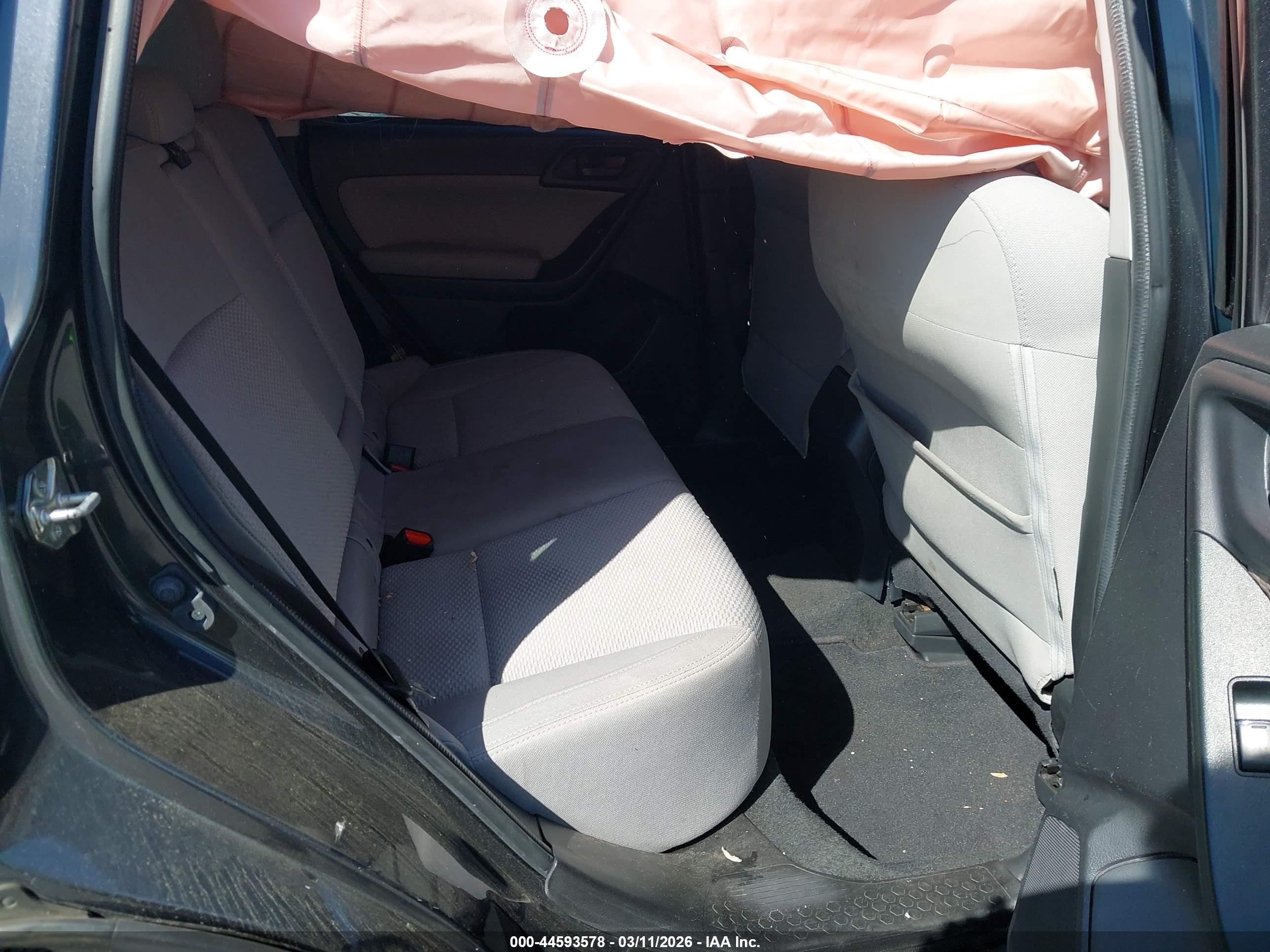 SUBARU FORESTER image 8