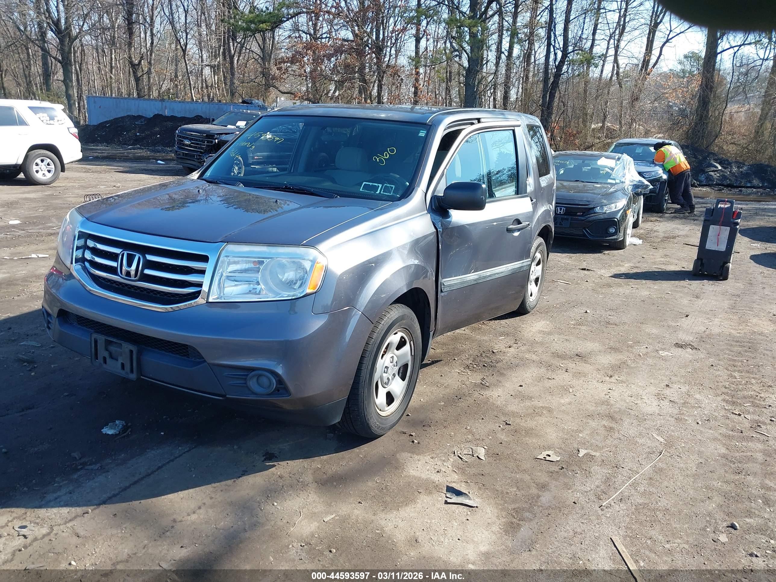 HONDA PILOT image 2