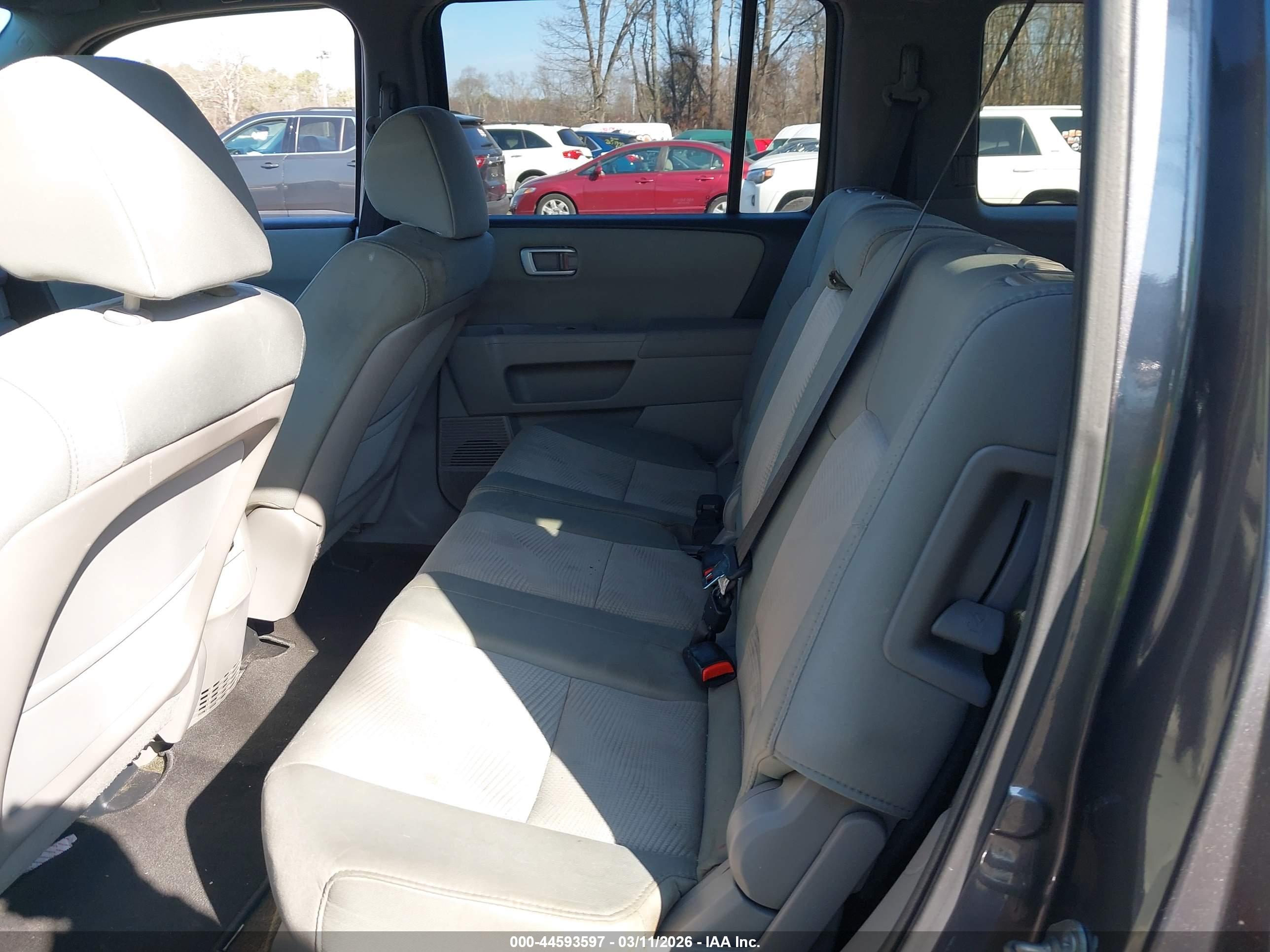 HONDA PILOT image 8