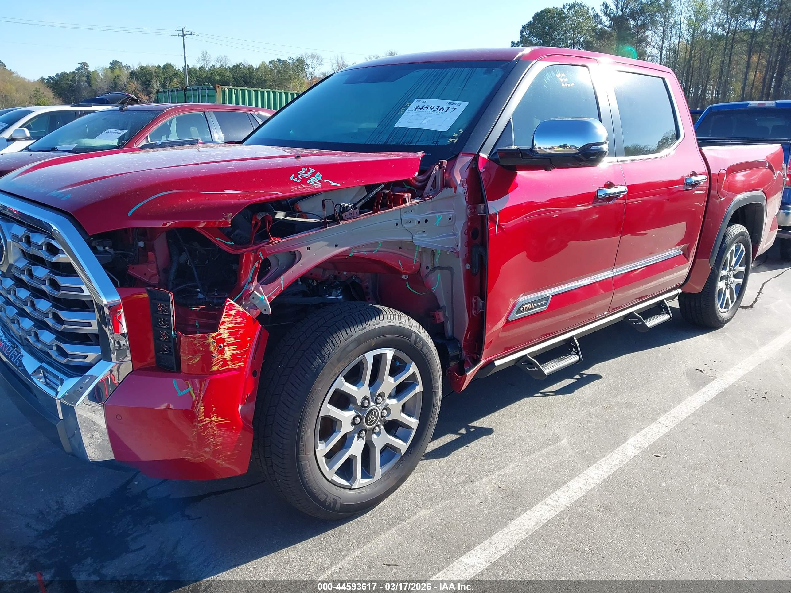 TOYOTA TUNDRA image 2