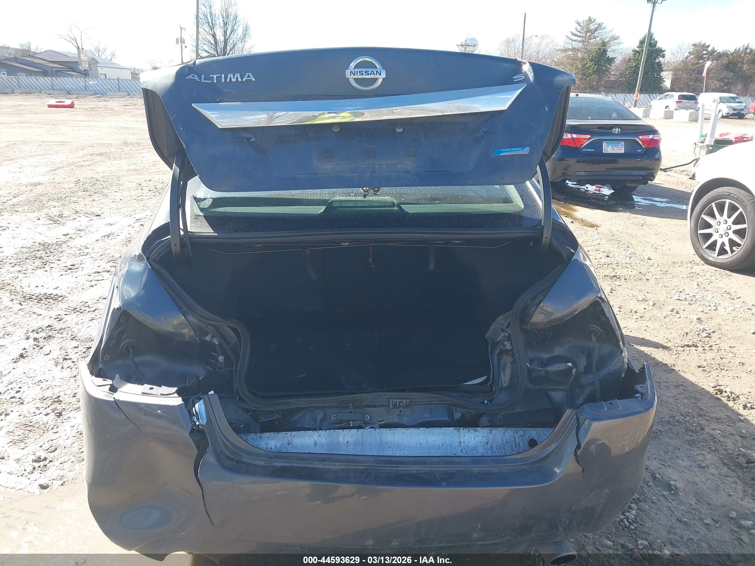 NISSAN ALTIMA image 6