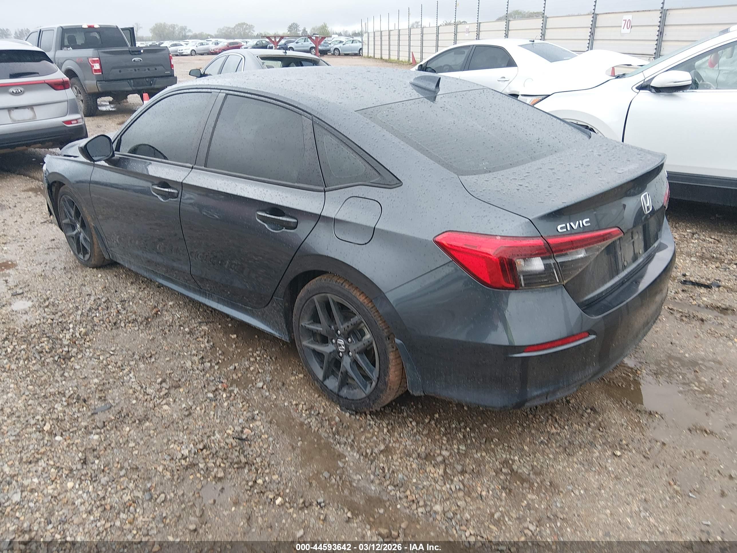 HONDA CIVIC image 3