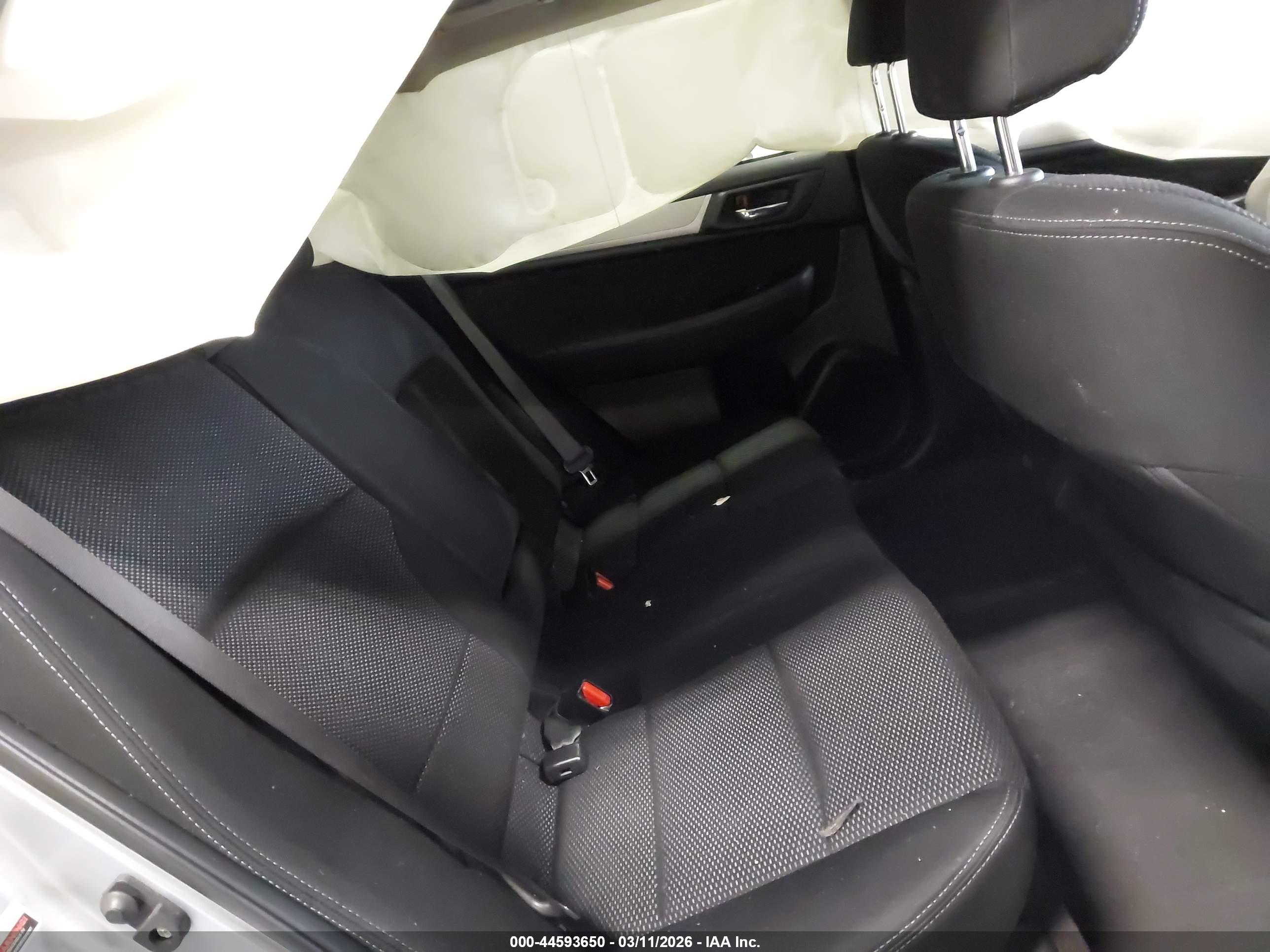 SUBARU OUTBACK image 8