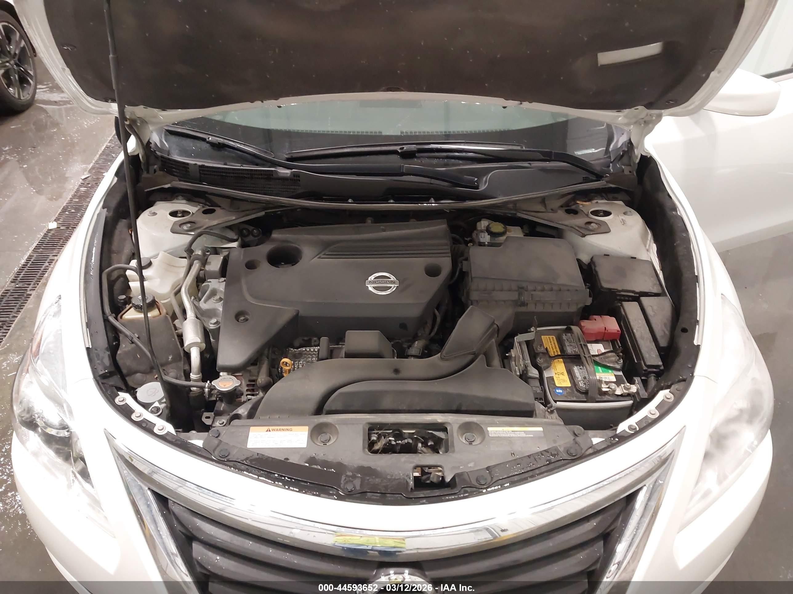 NISSAN ALTIMA image 10