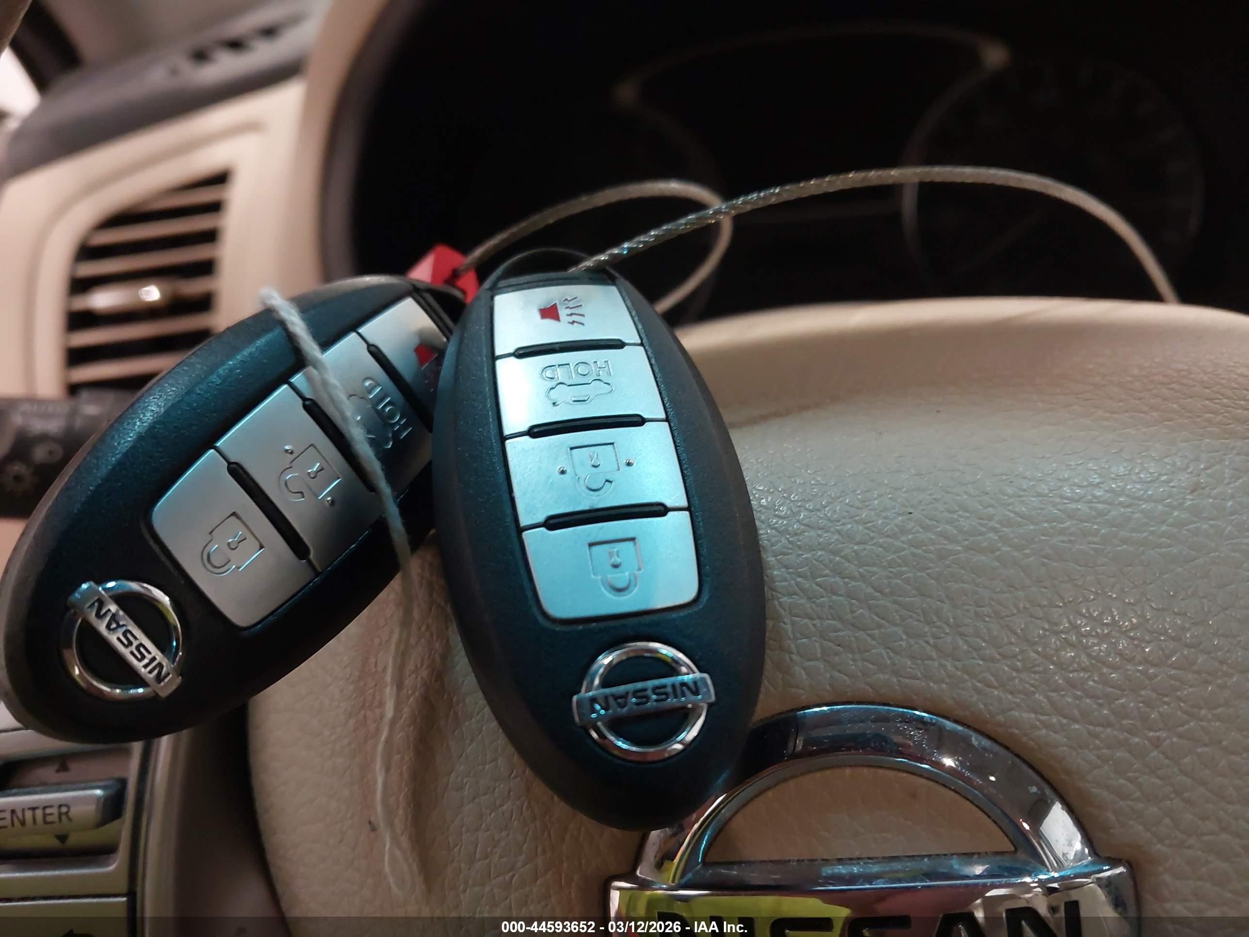 NISSAN ALTIMA image 11