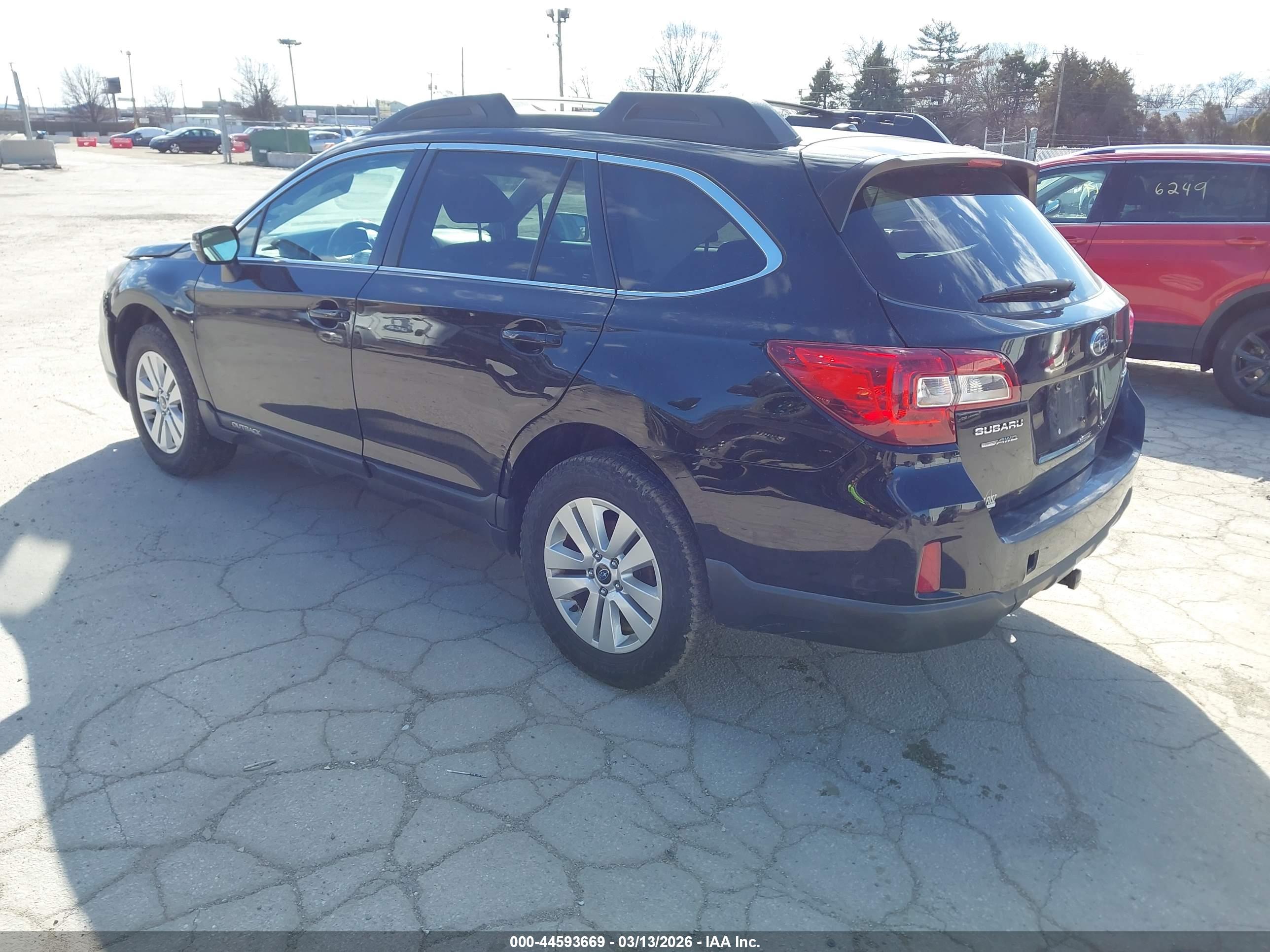 SUBARU OUTBACK image 3