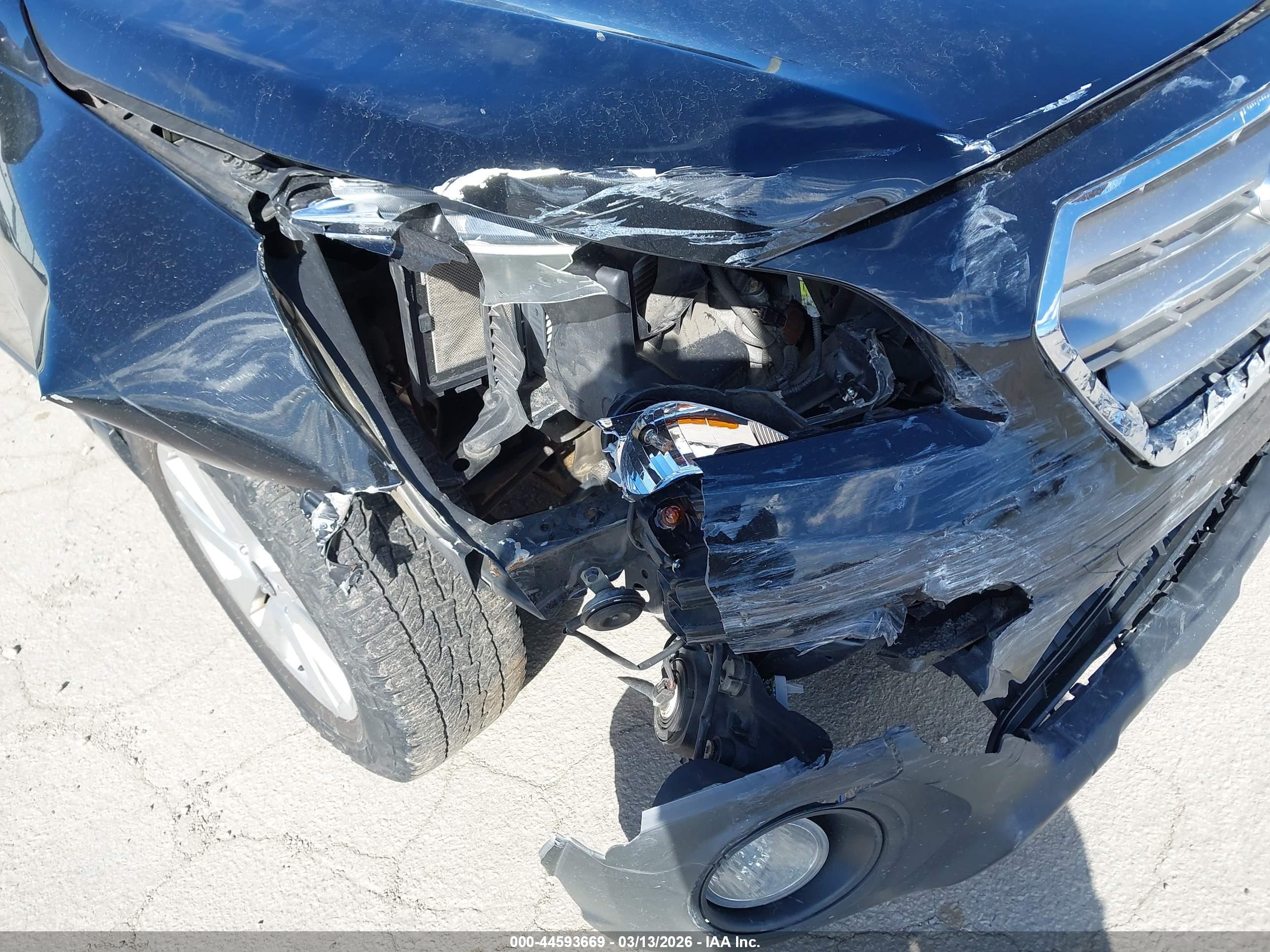 SUBARU OUTBACK image 6