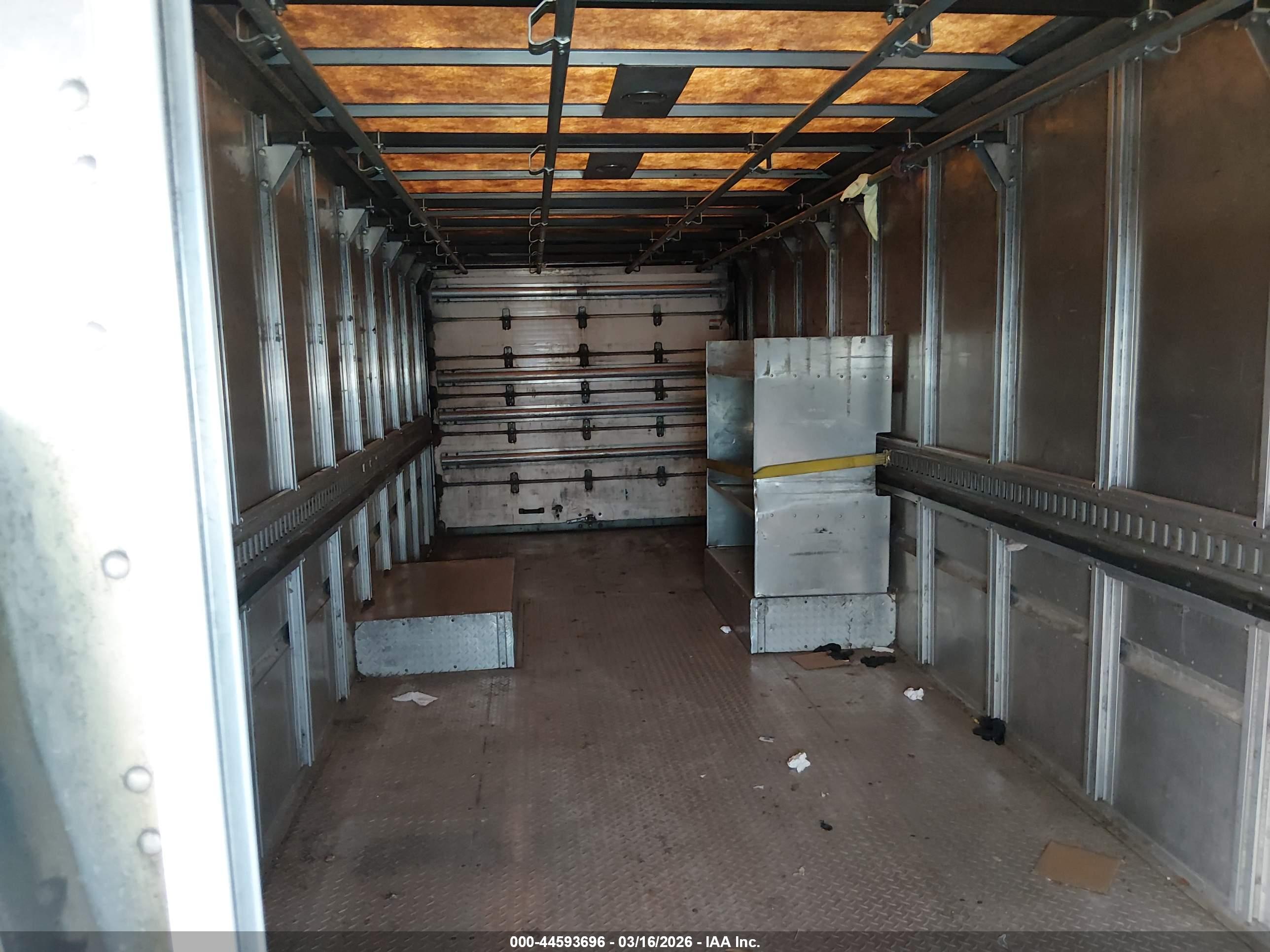 FREIGHTLINER CHASSIS image 8