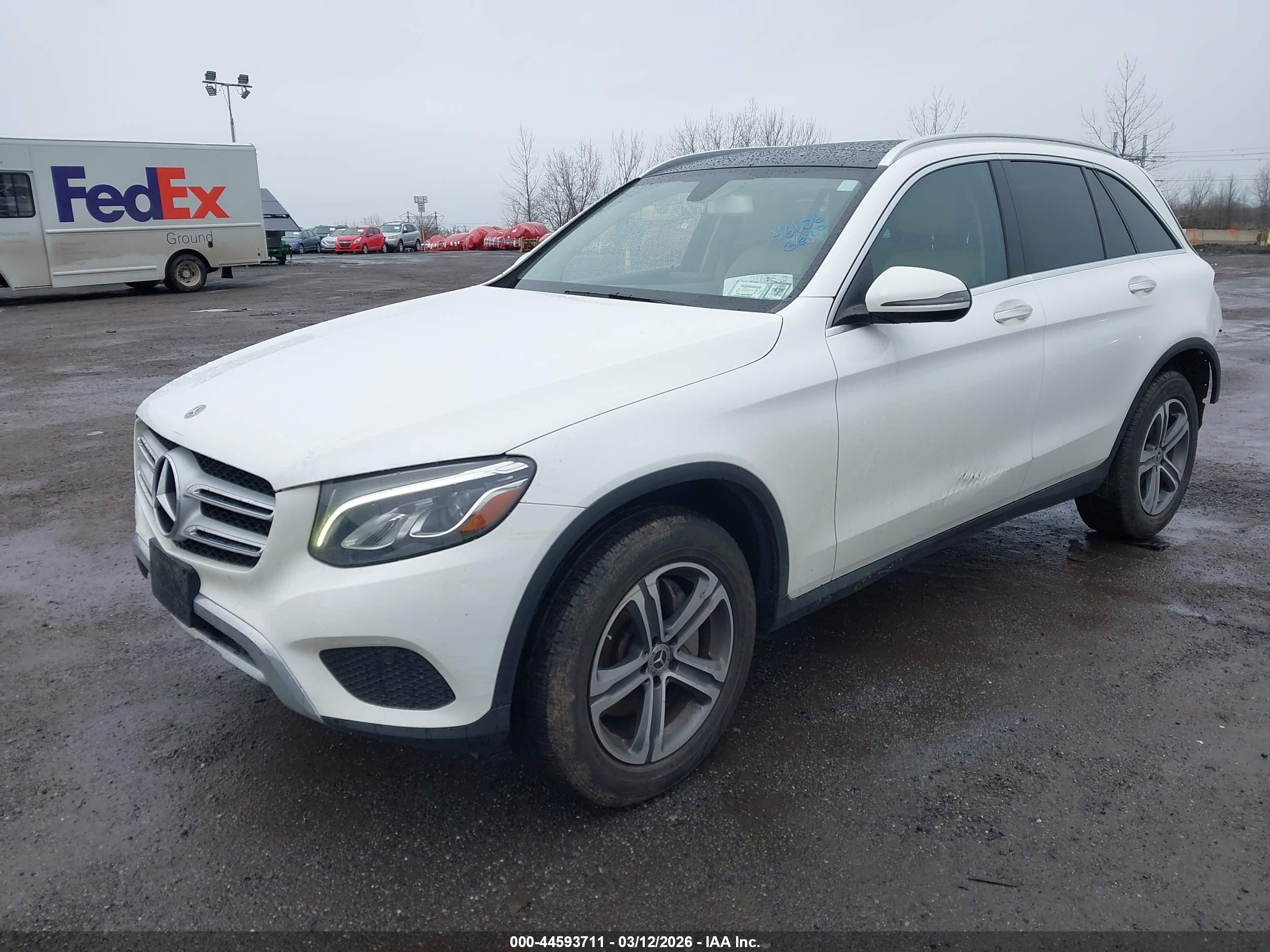 MERCEDES-BENZ GLC image 2