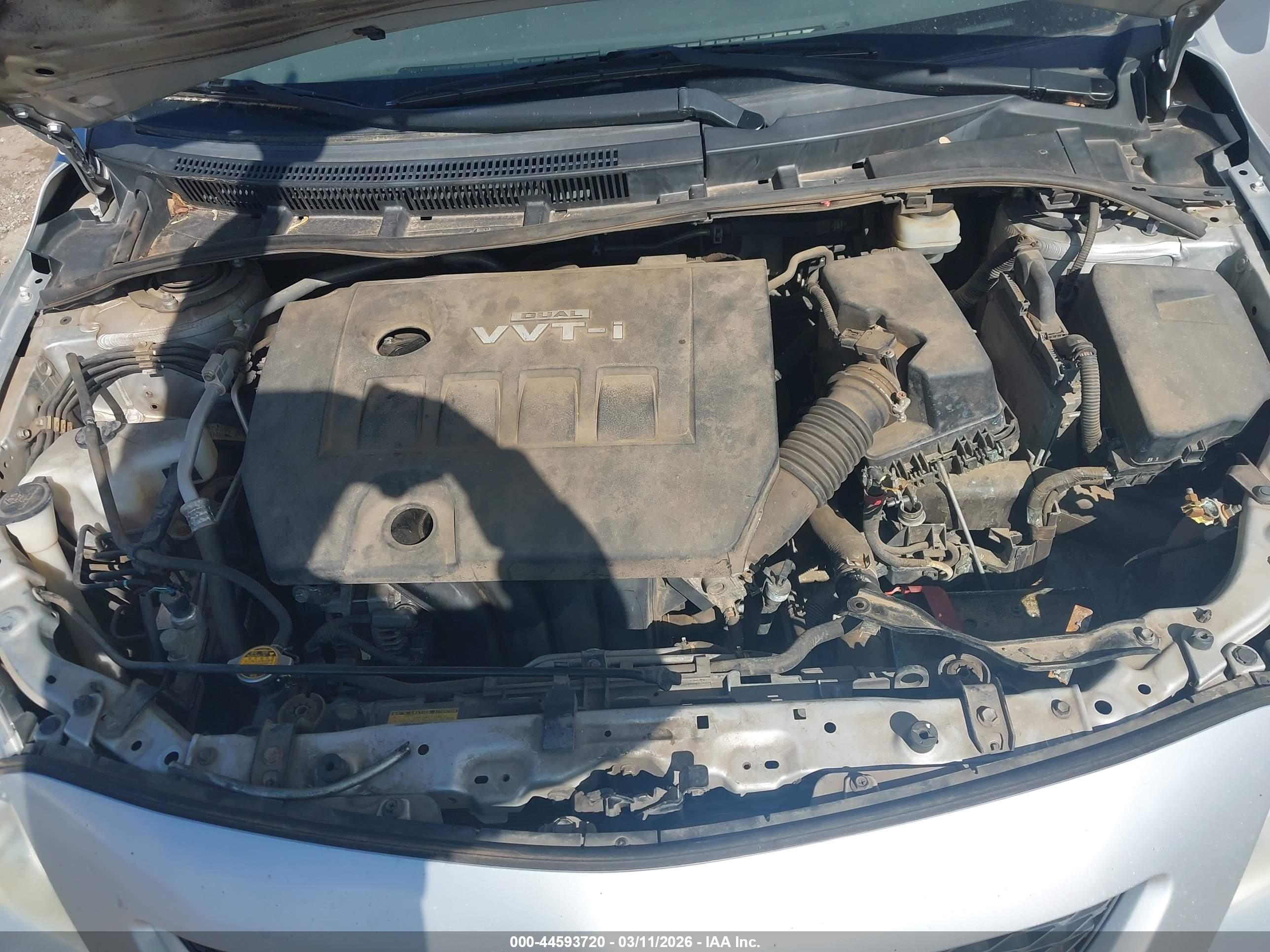 TOYOTA COROLLA image 10