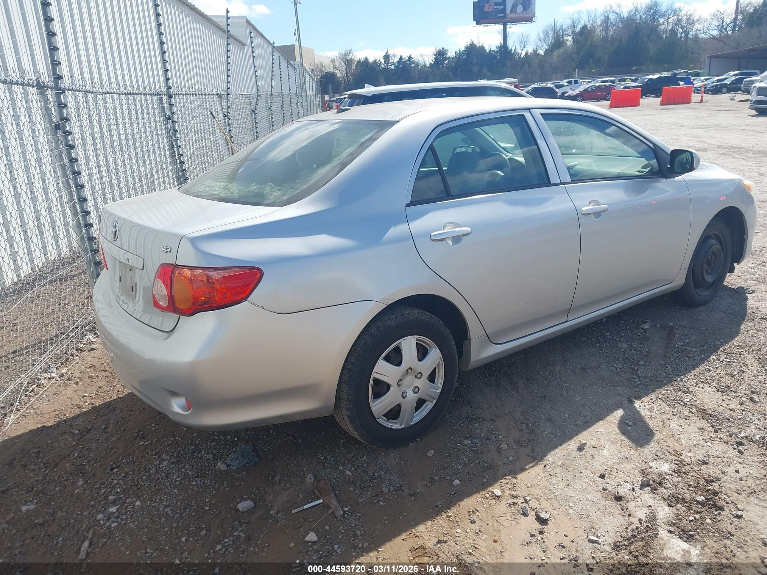 TOYOTA COROLLA image 4