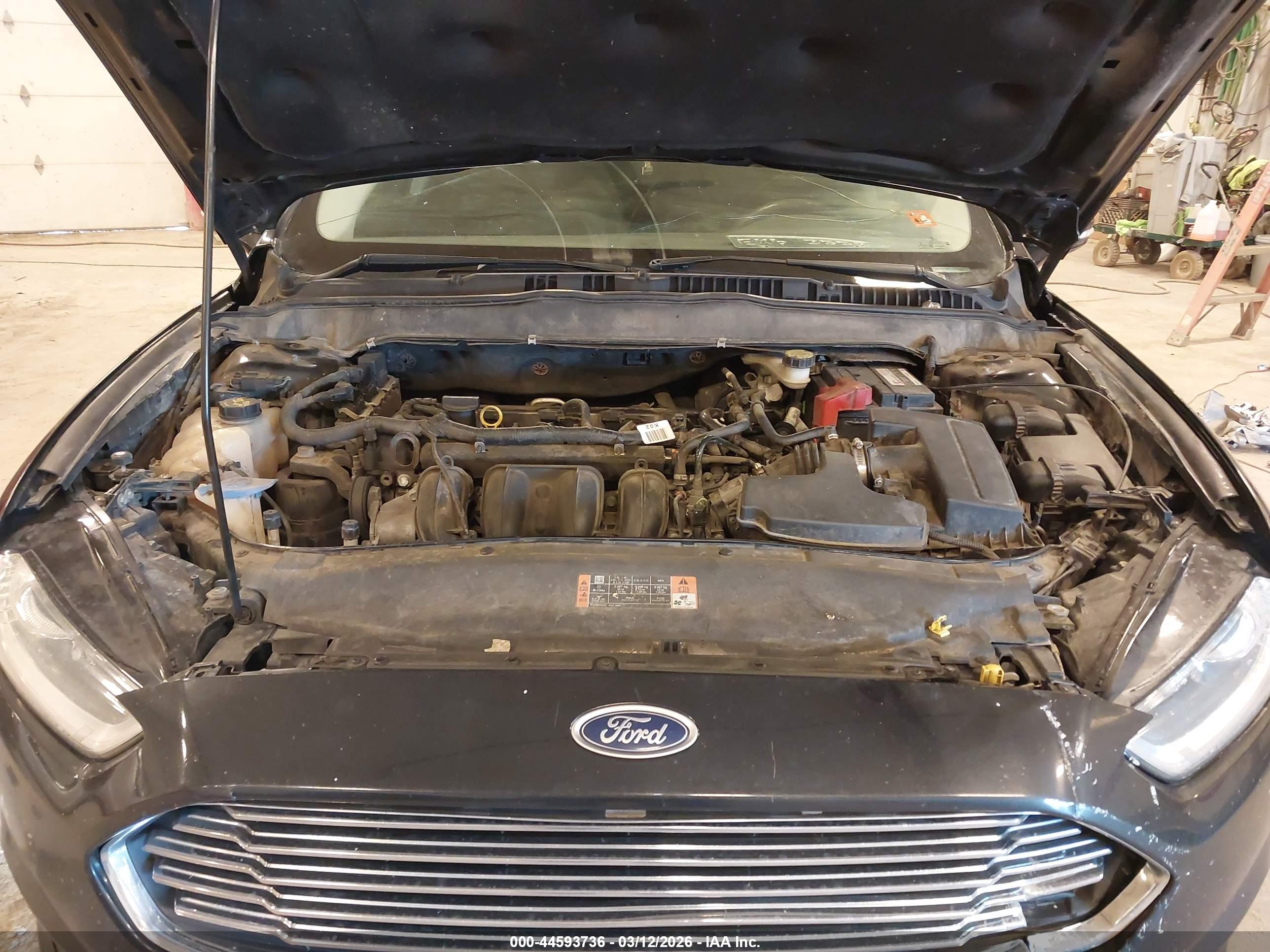 FORD FUSION image 10