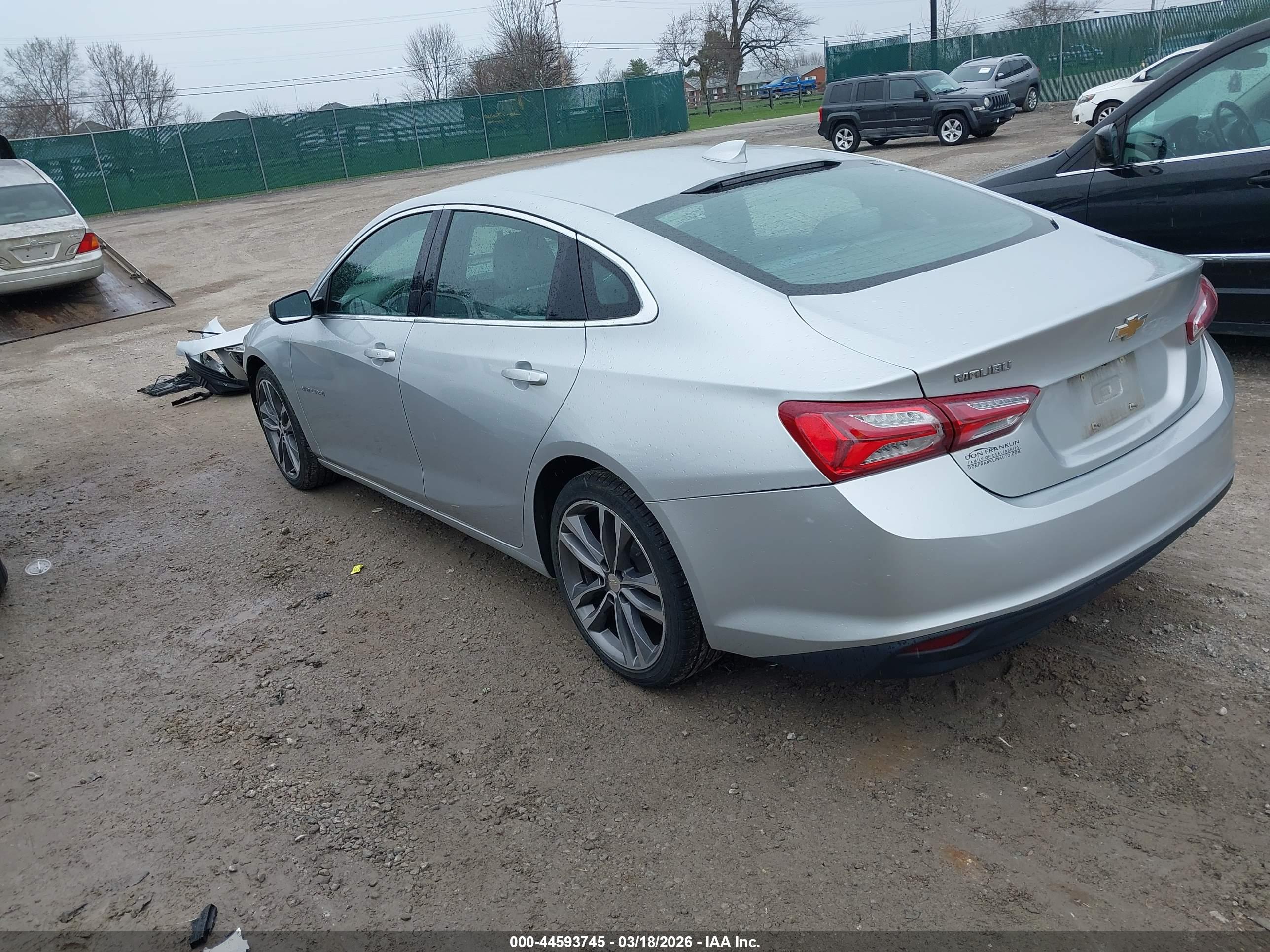 CHEVROLET MALIBU image 3