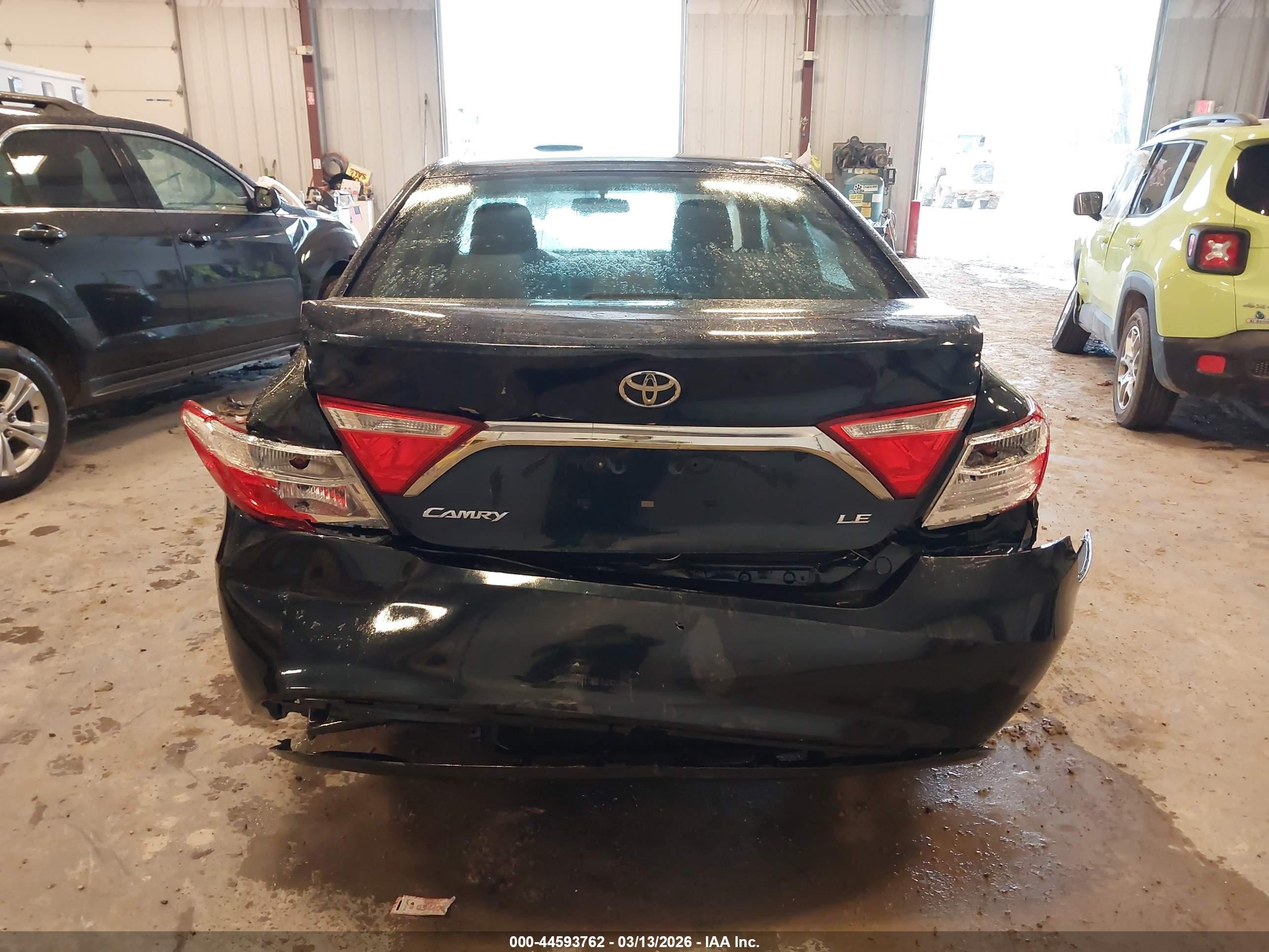 TOYOTA CAMRY image 6