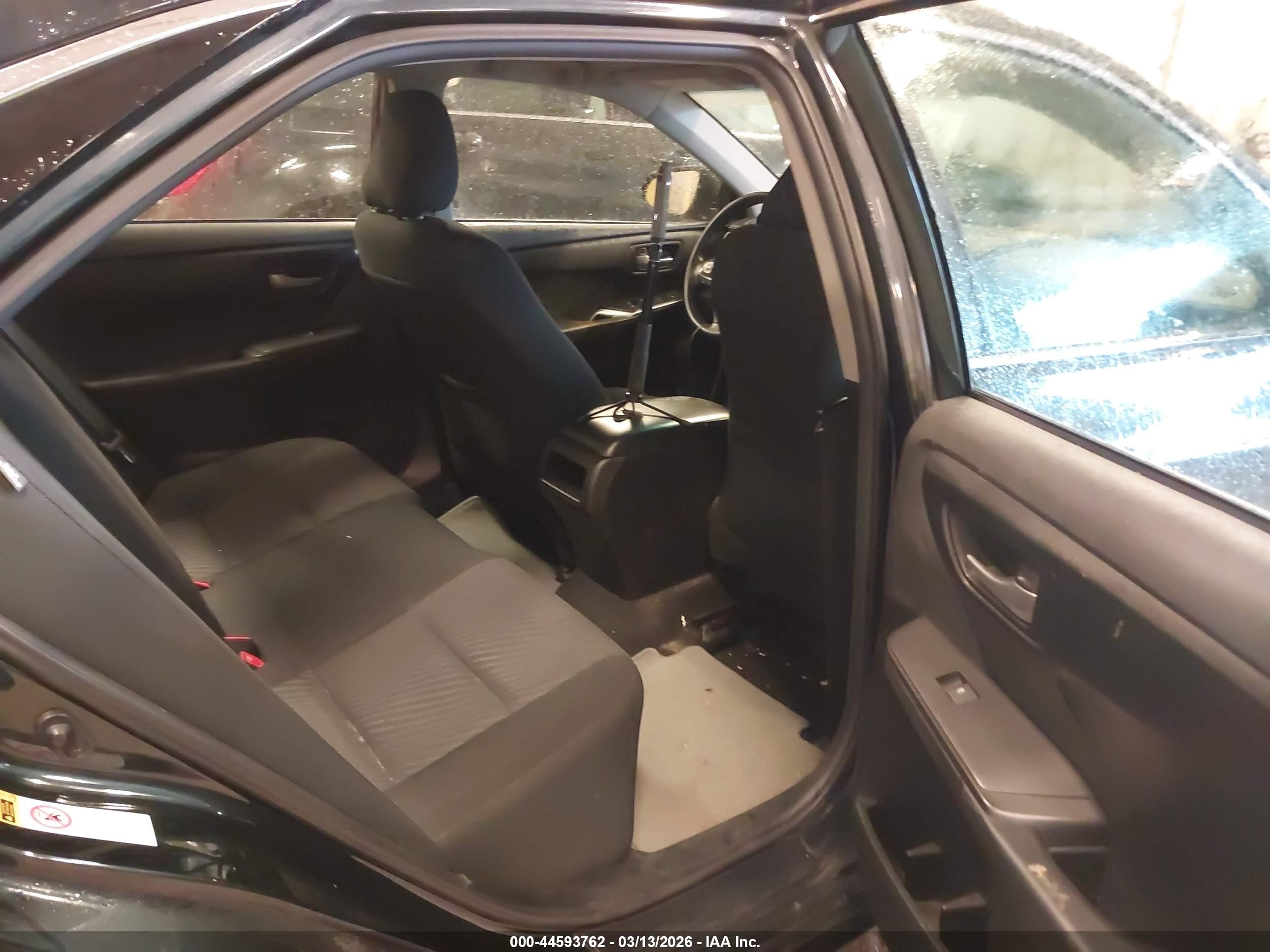 TOYOTA CAMRY image 8