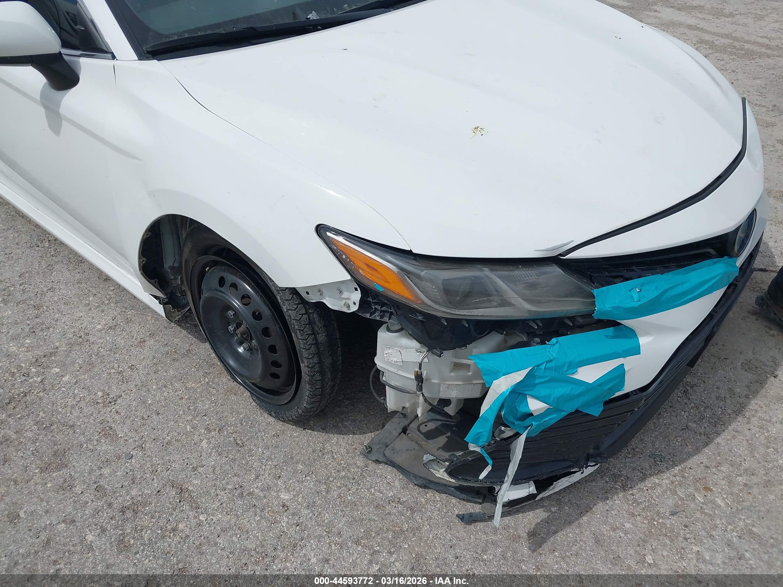 TOYOTA CAMRY image 6