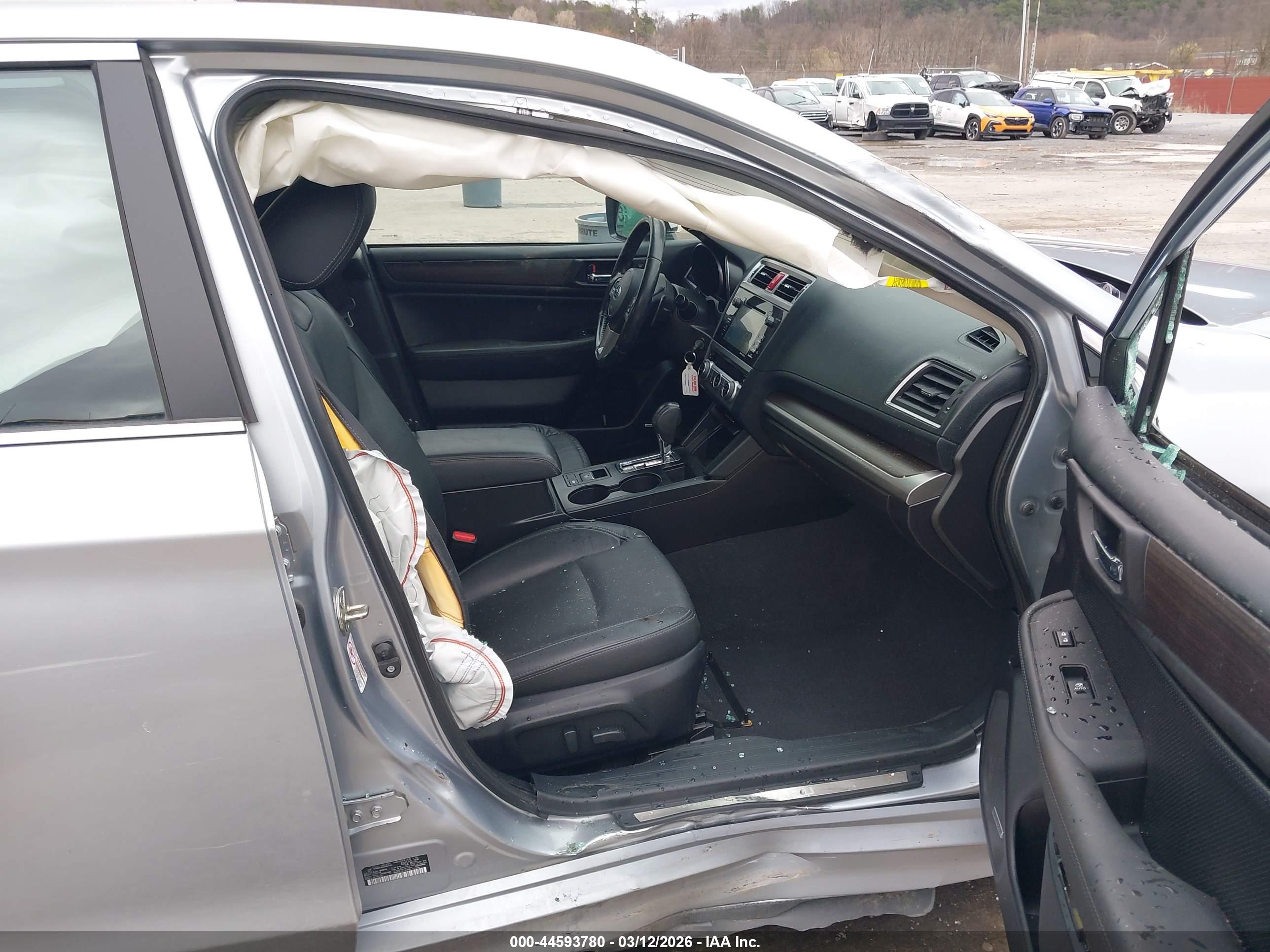 SUBARU LEGACY image 5
