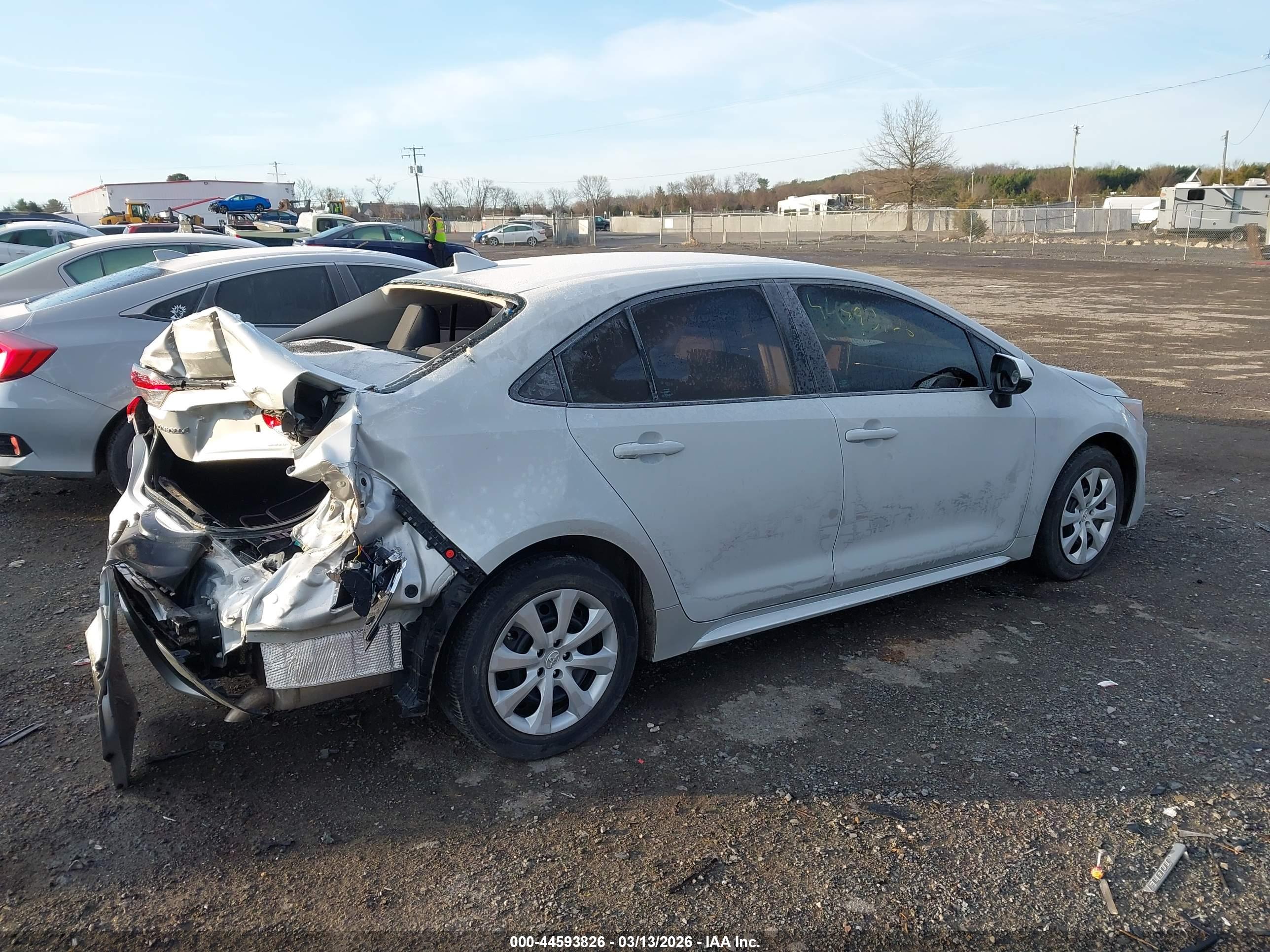 TOYOTA COROLLA image 4