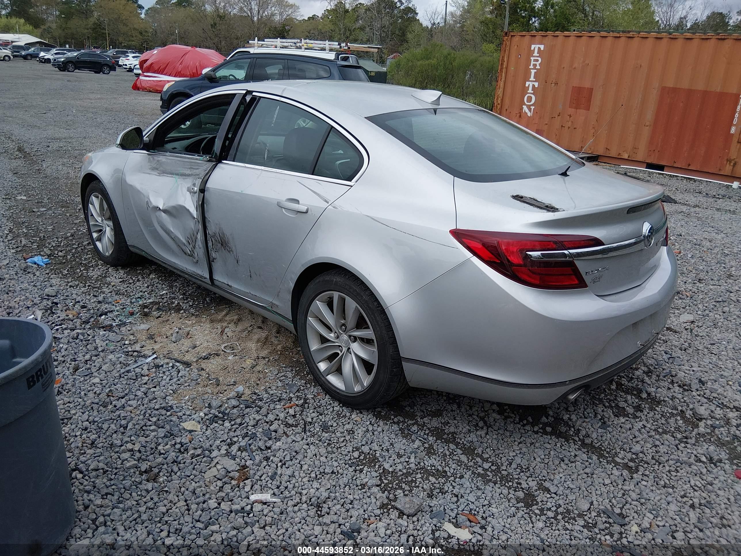 BUICK REGAL image 3