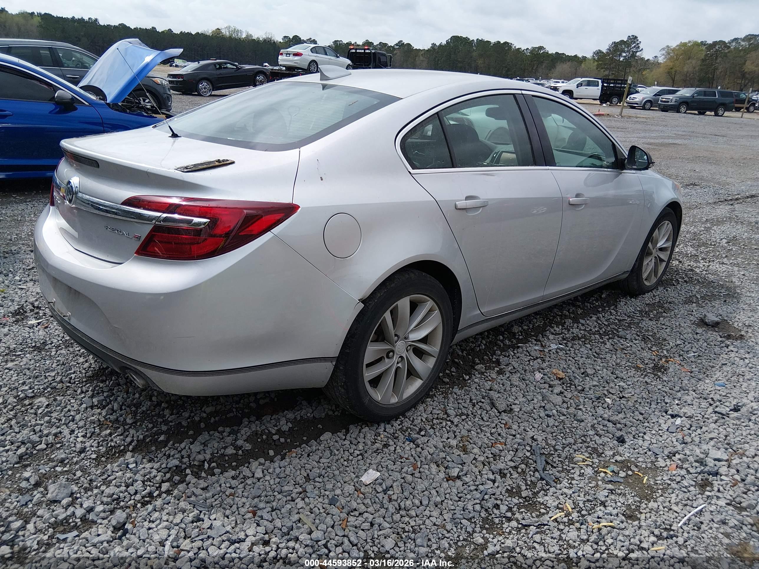 BUICK REGAL image 4