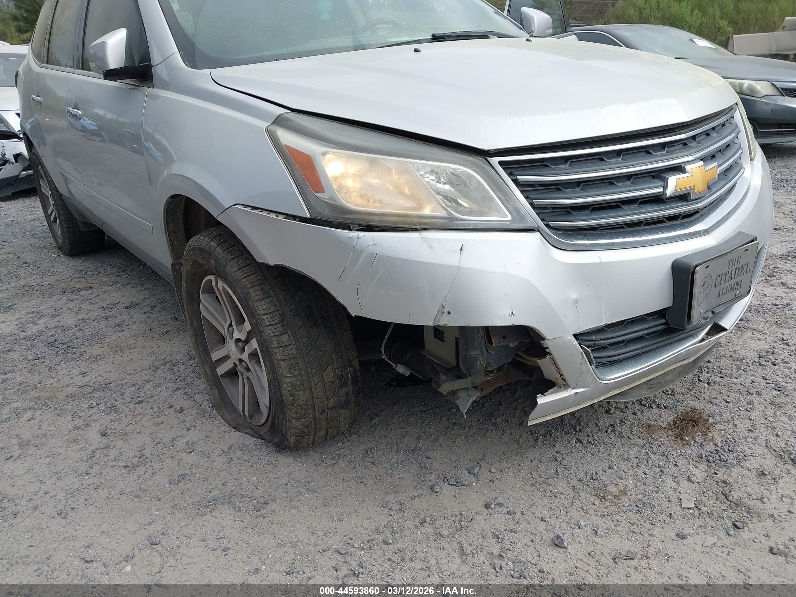 CHEVROLET TRAVERSE image 6