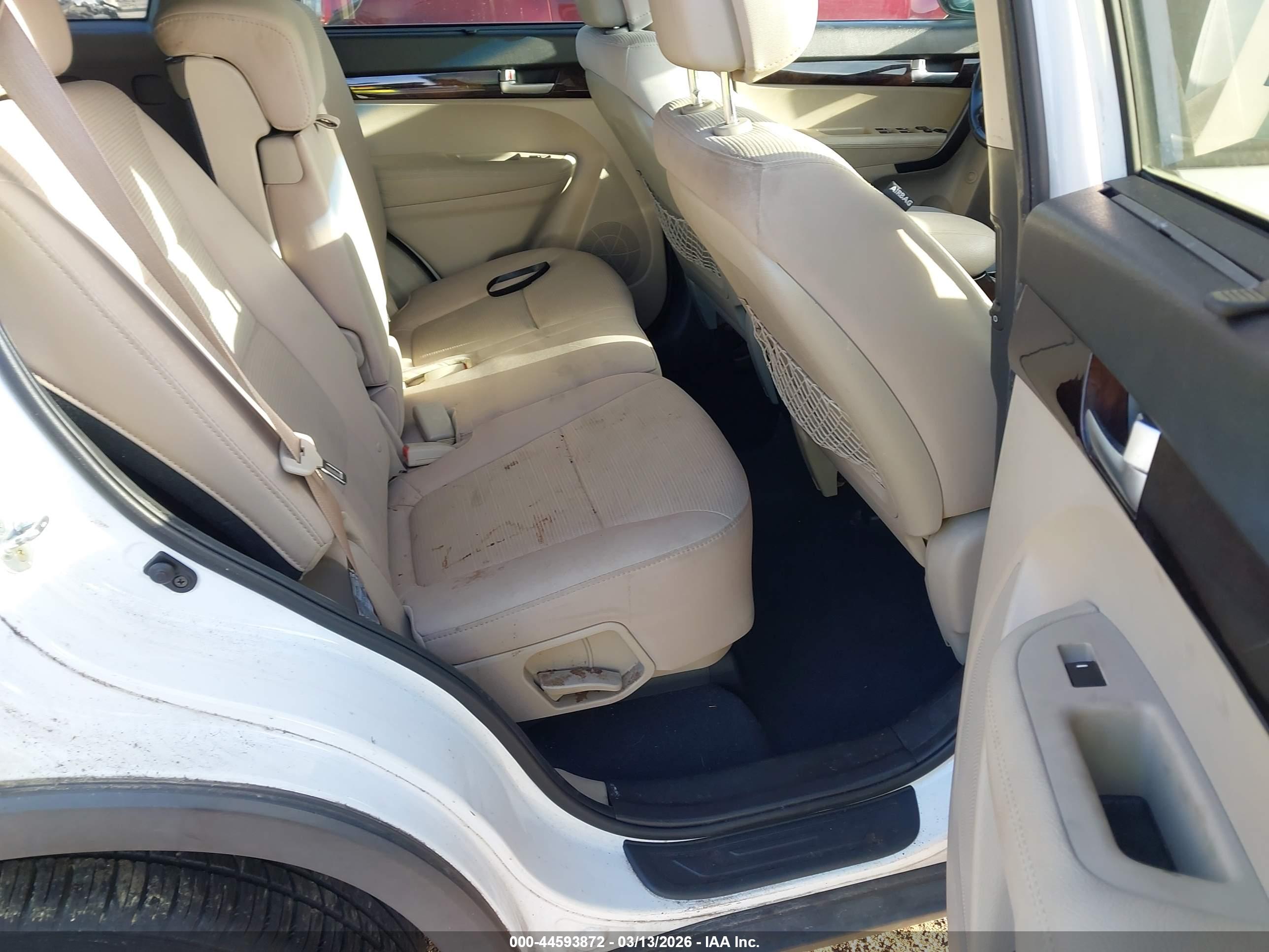 KIA SORENTO image 8
