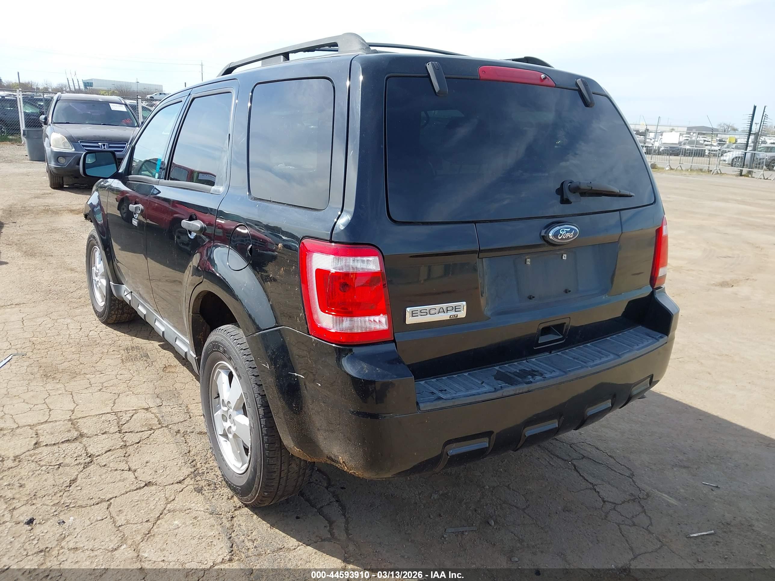 FORD ESCAPE image 3